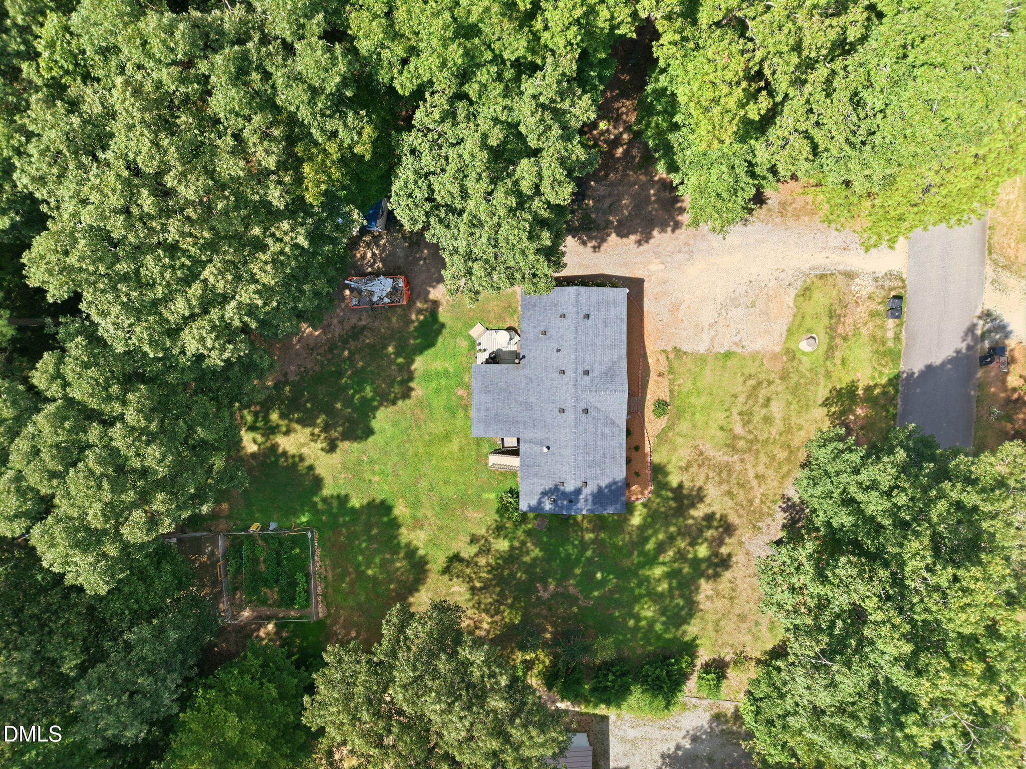 main property photo 21