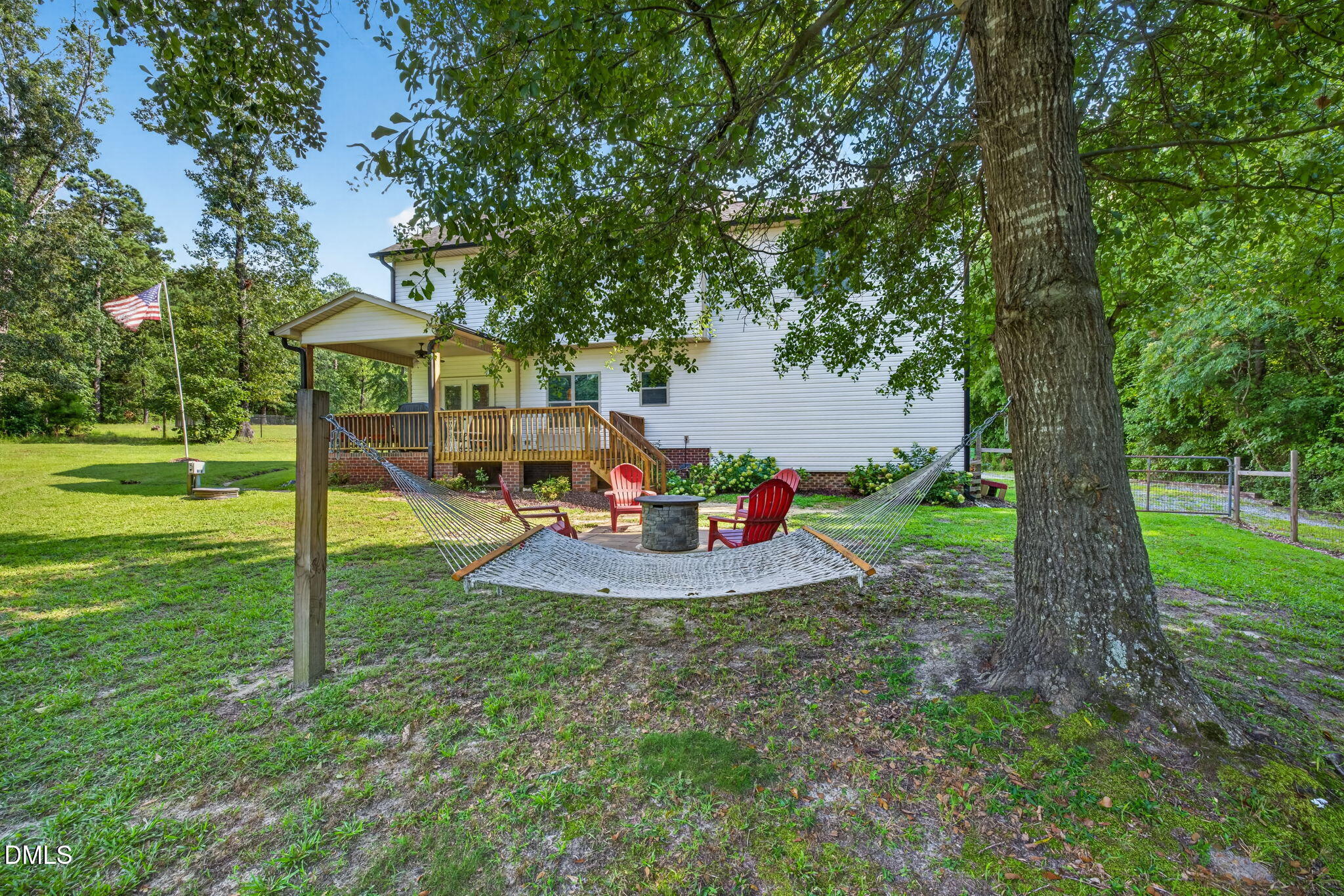 main property photo 50