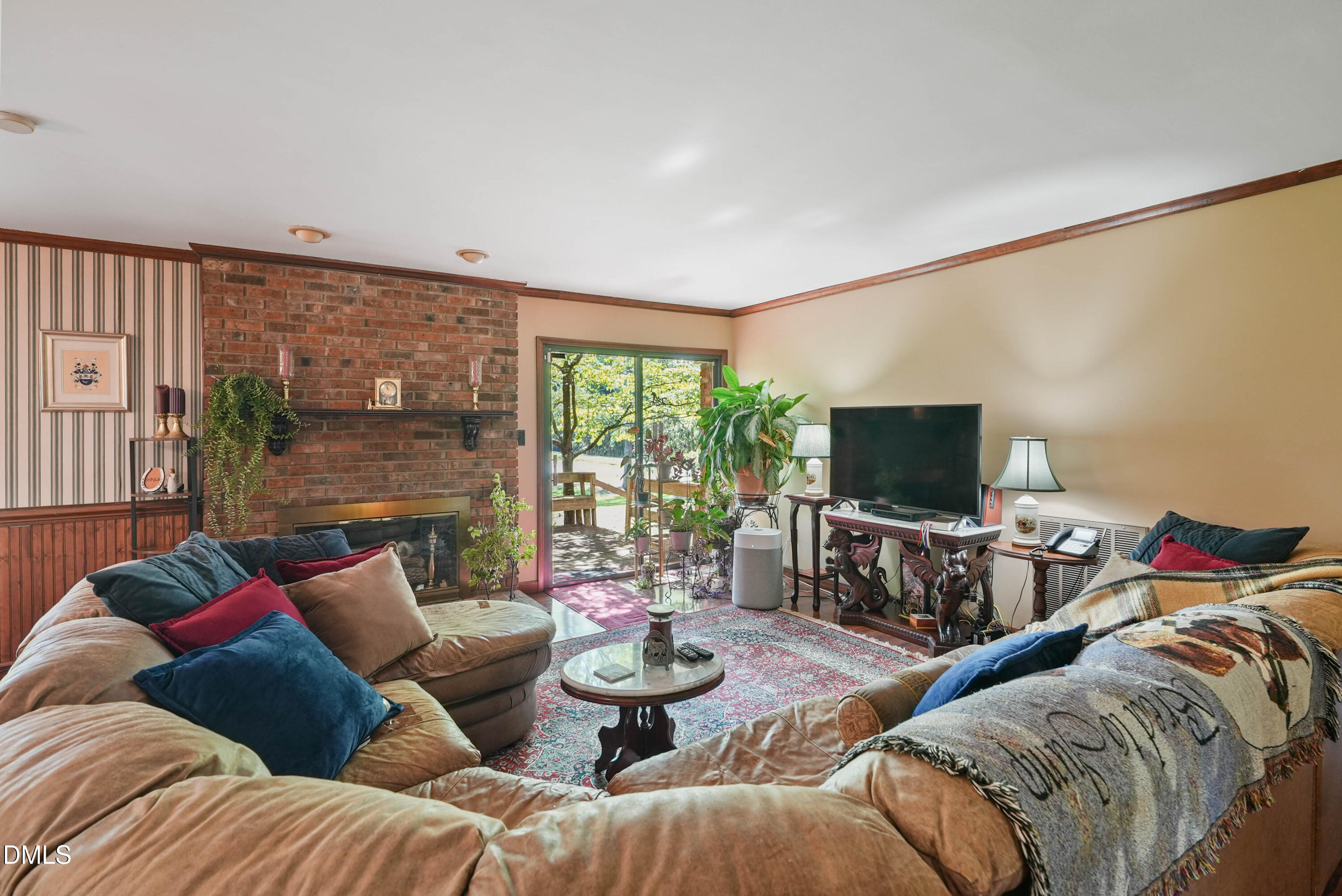 main property photo 16
