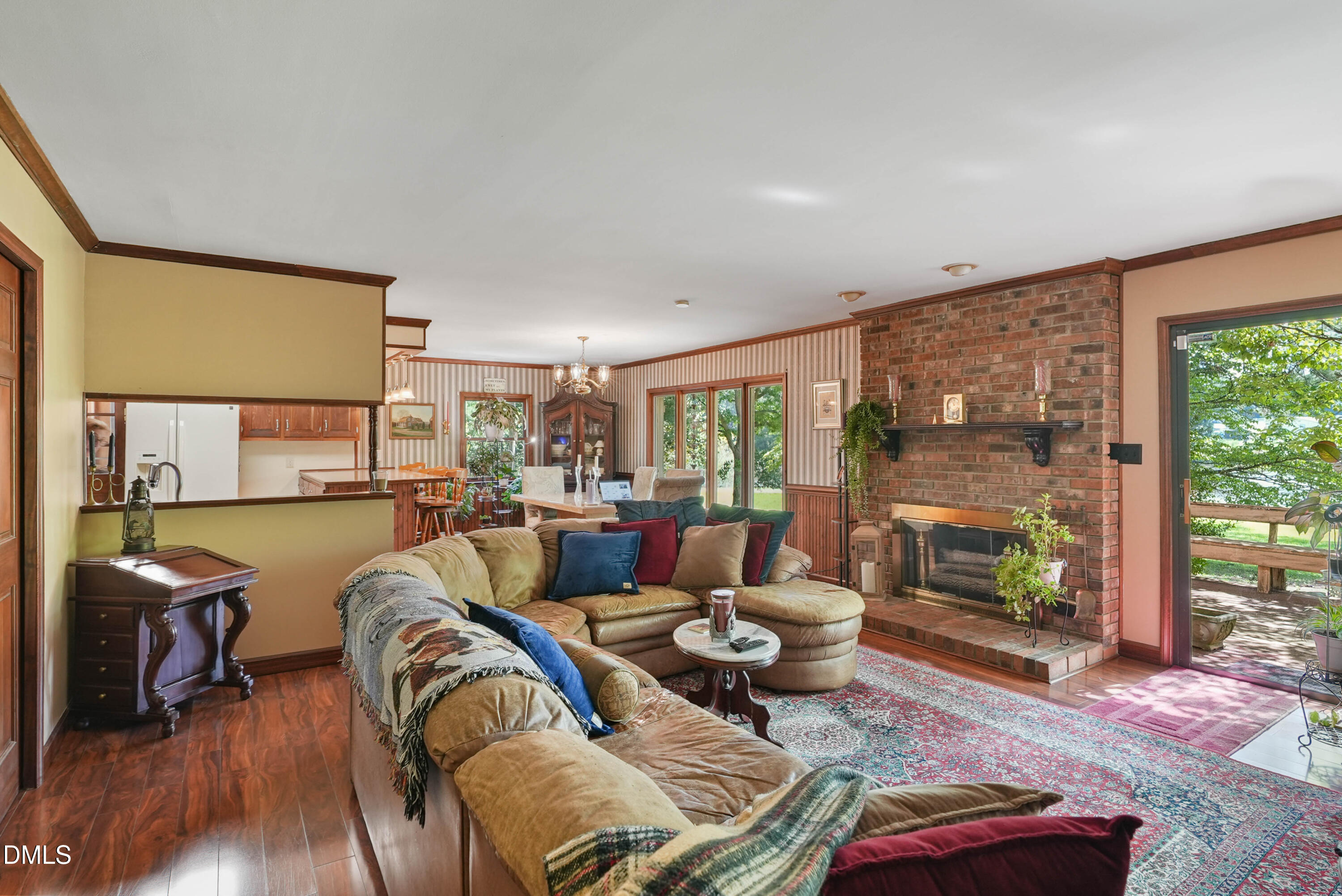 main property photo 17