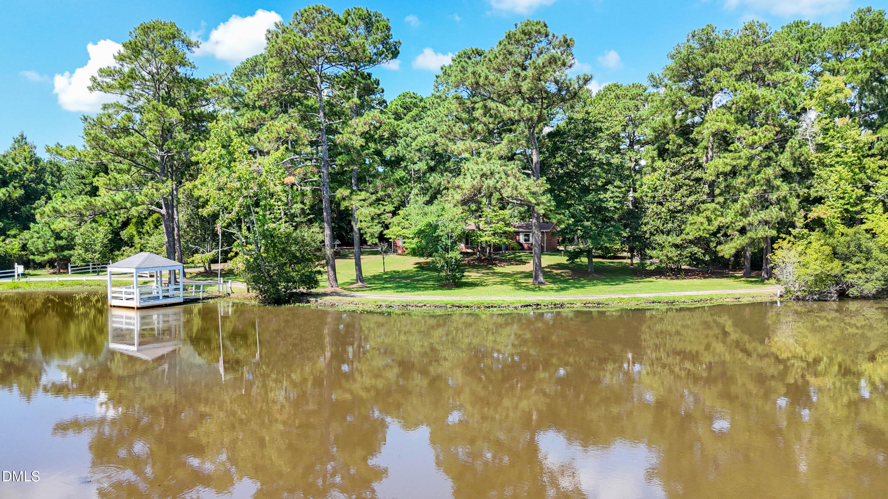 main property photo 31