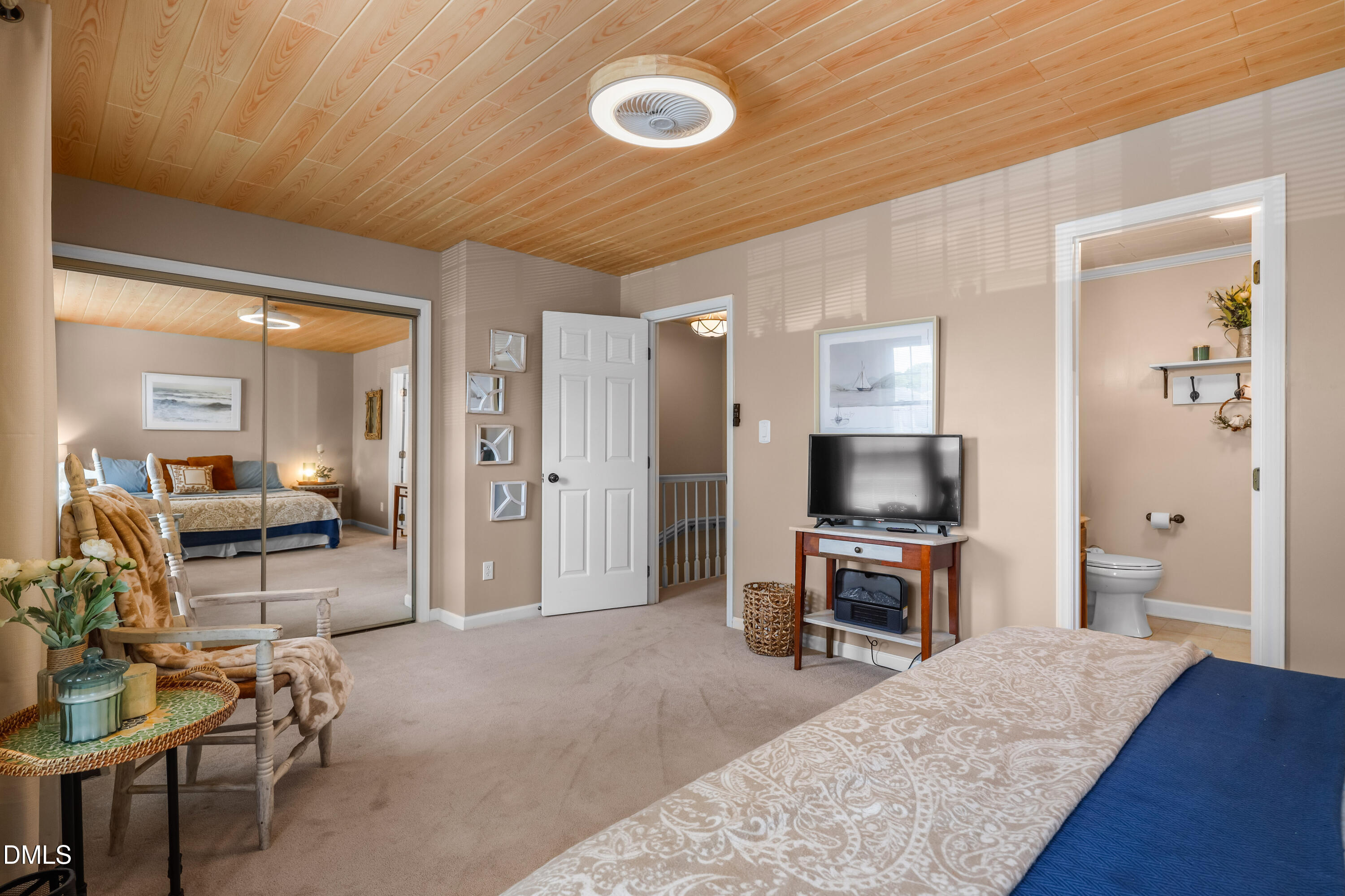 main property photo 17