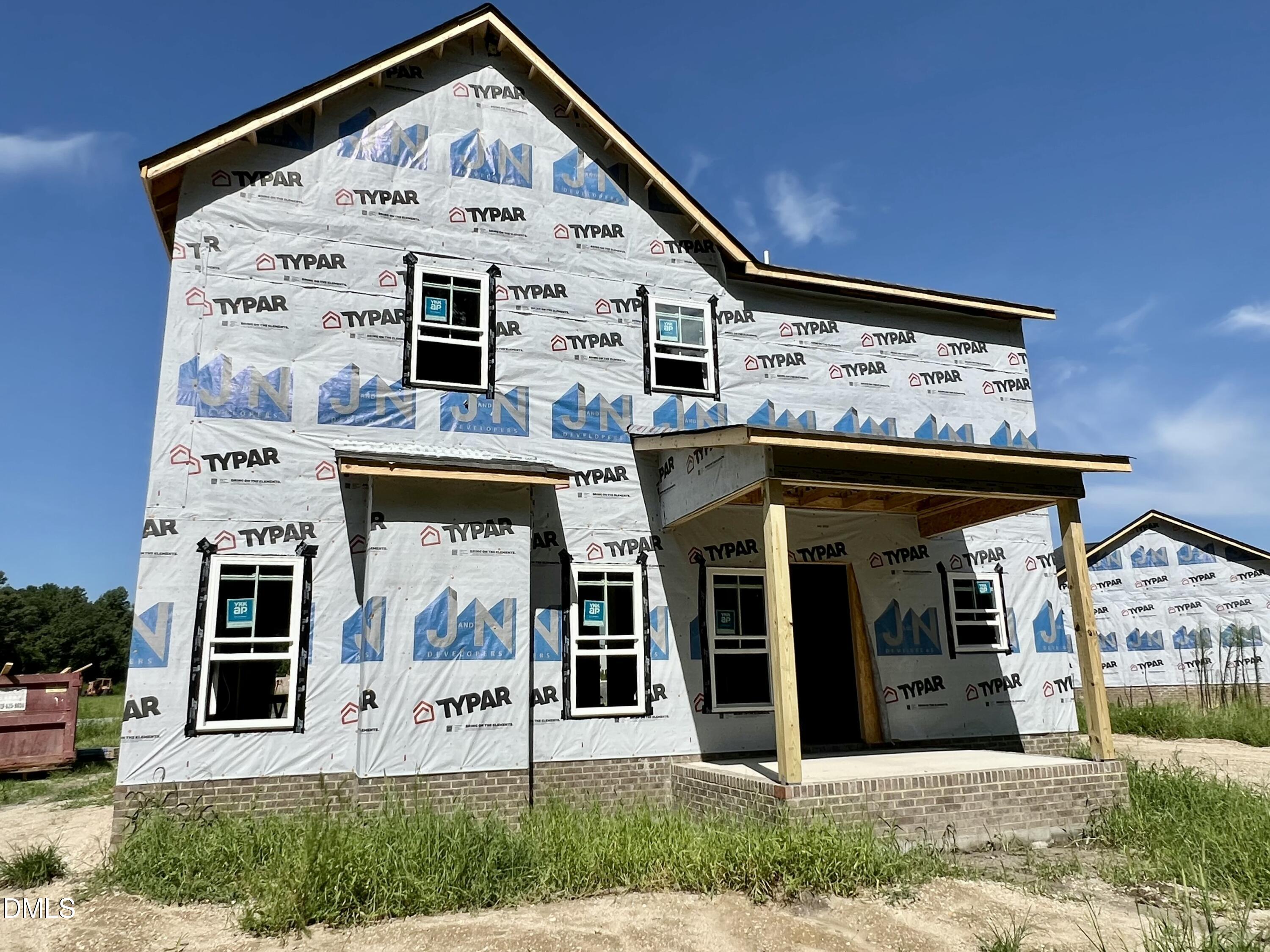 main property photo 17