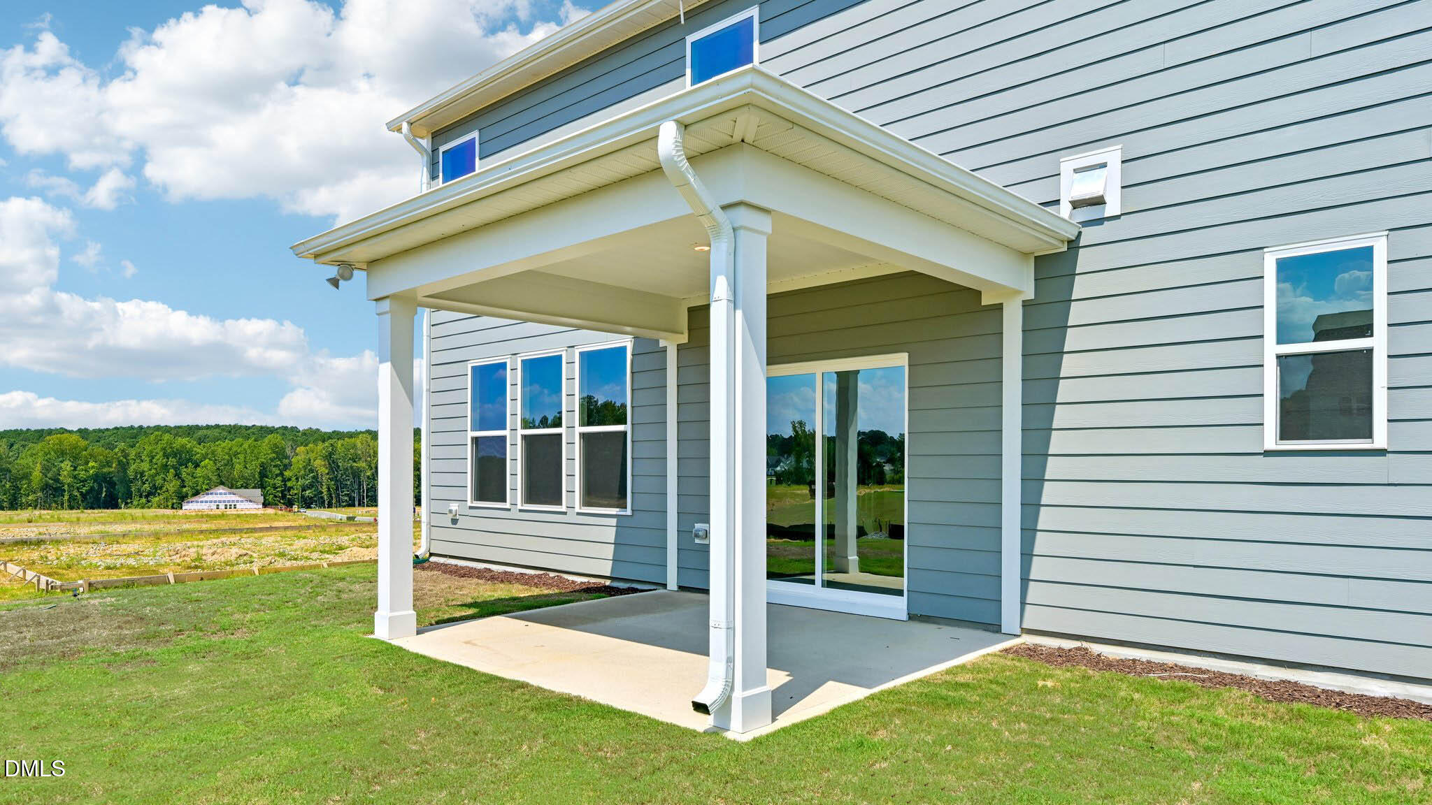main property photo 40