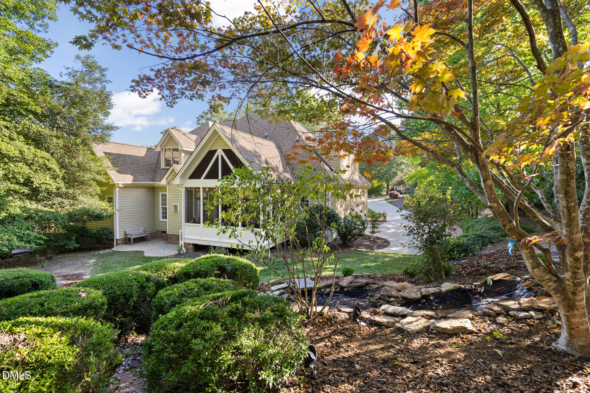 main property photo 30
