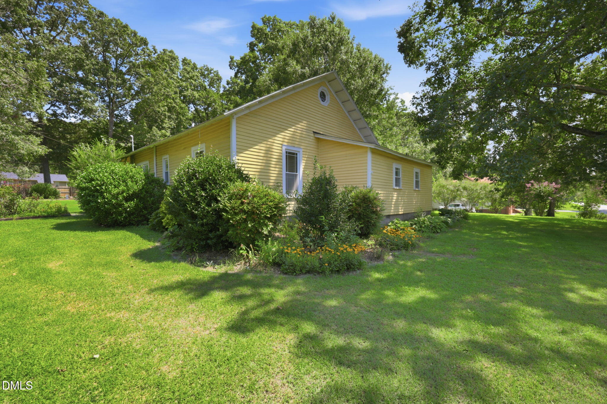 main property photo 45
