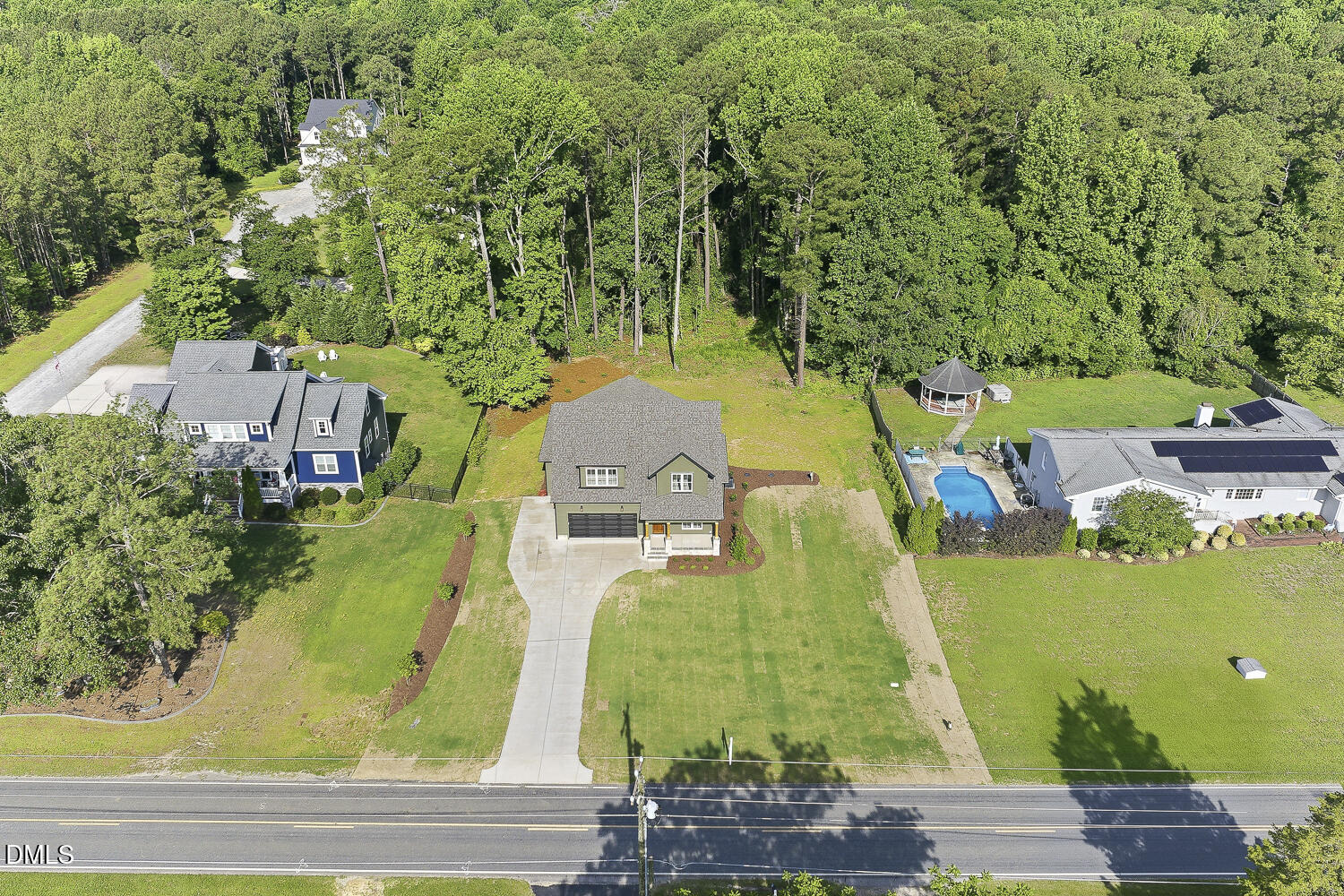 main property photo 27
