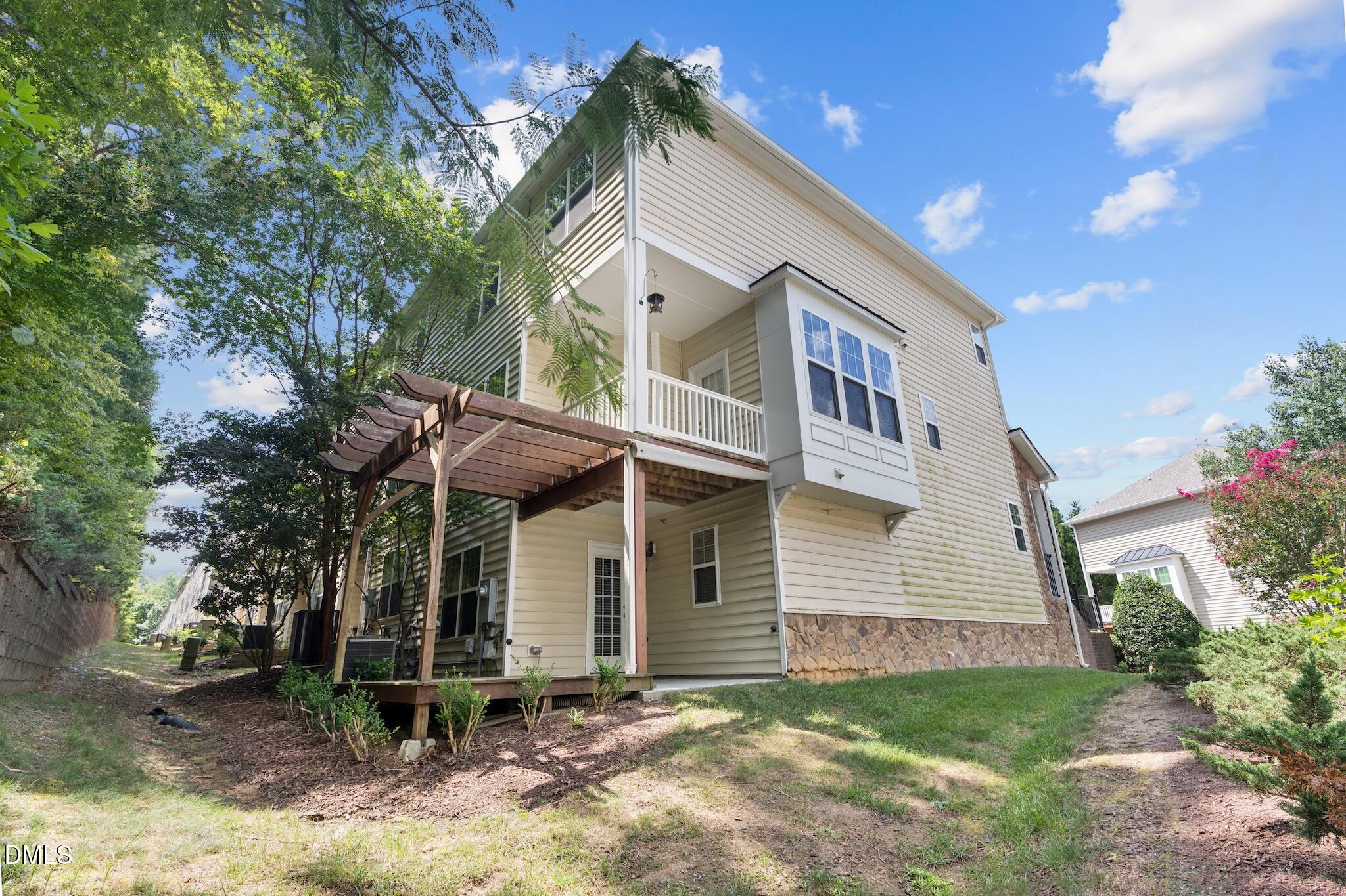 main property photo 33