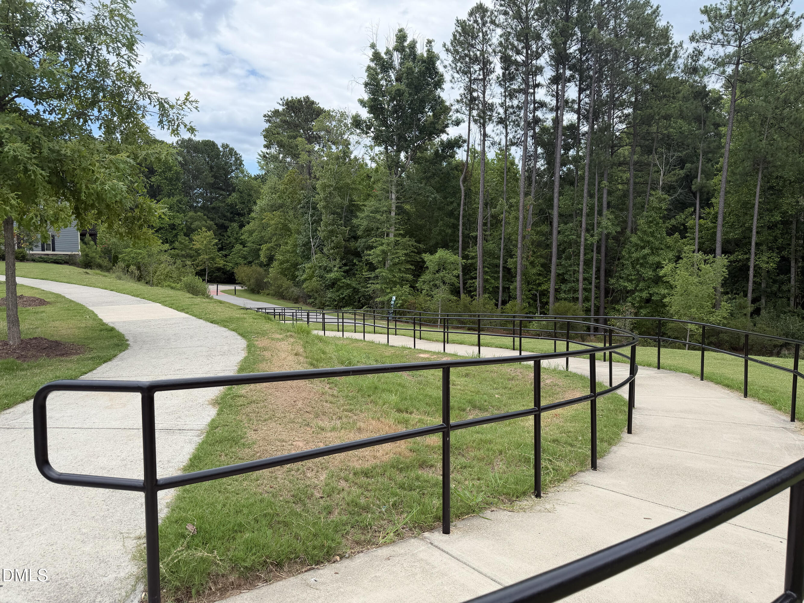 main property photo 35