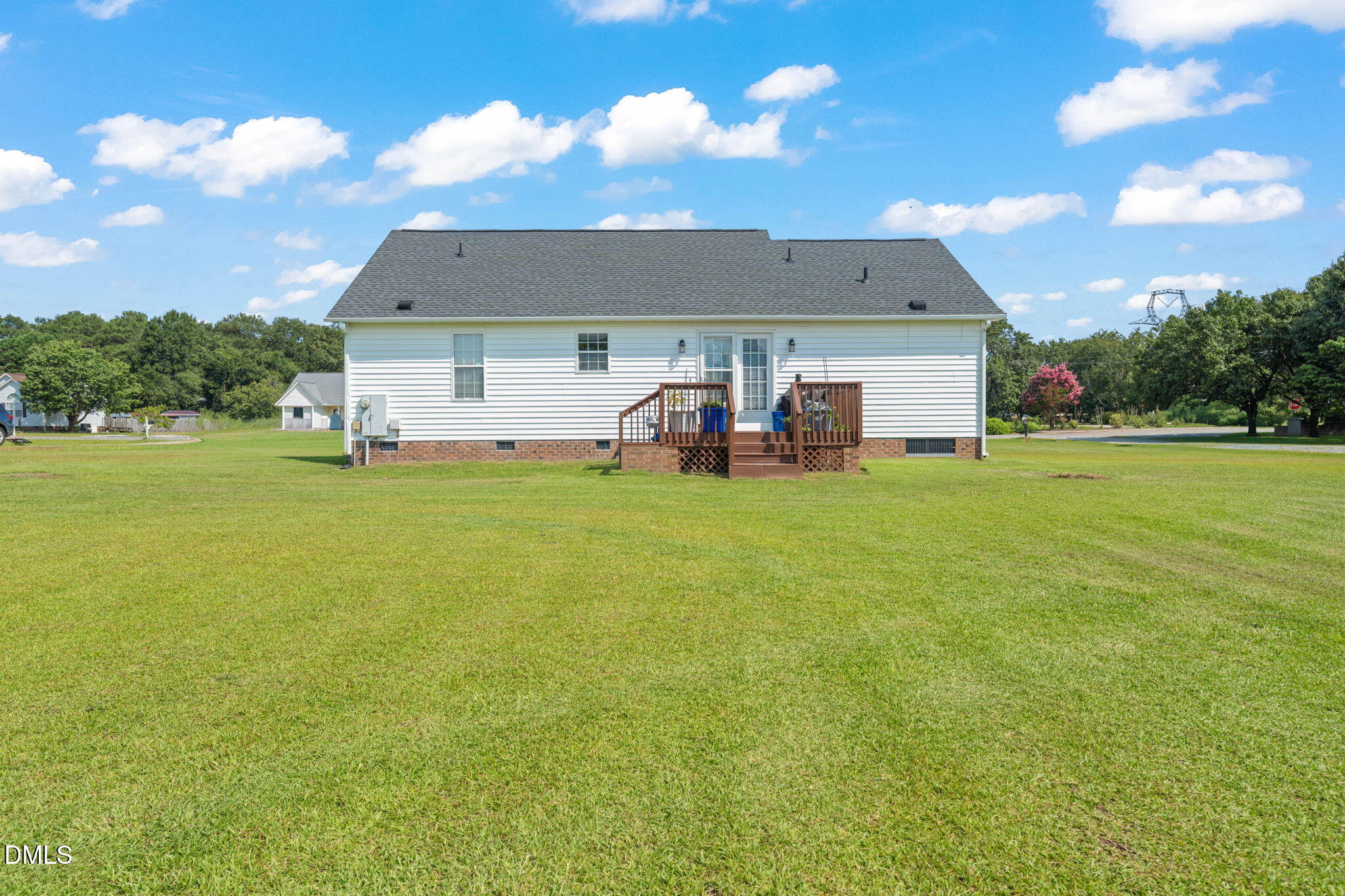 main property photo 14