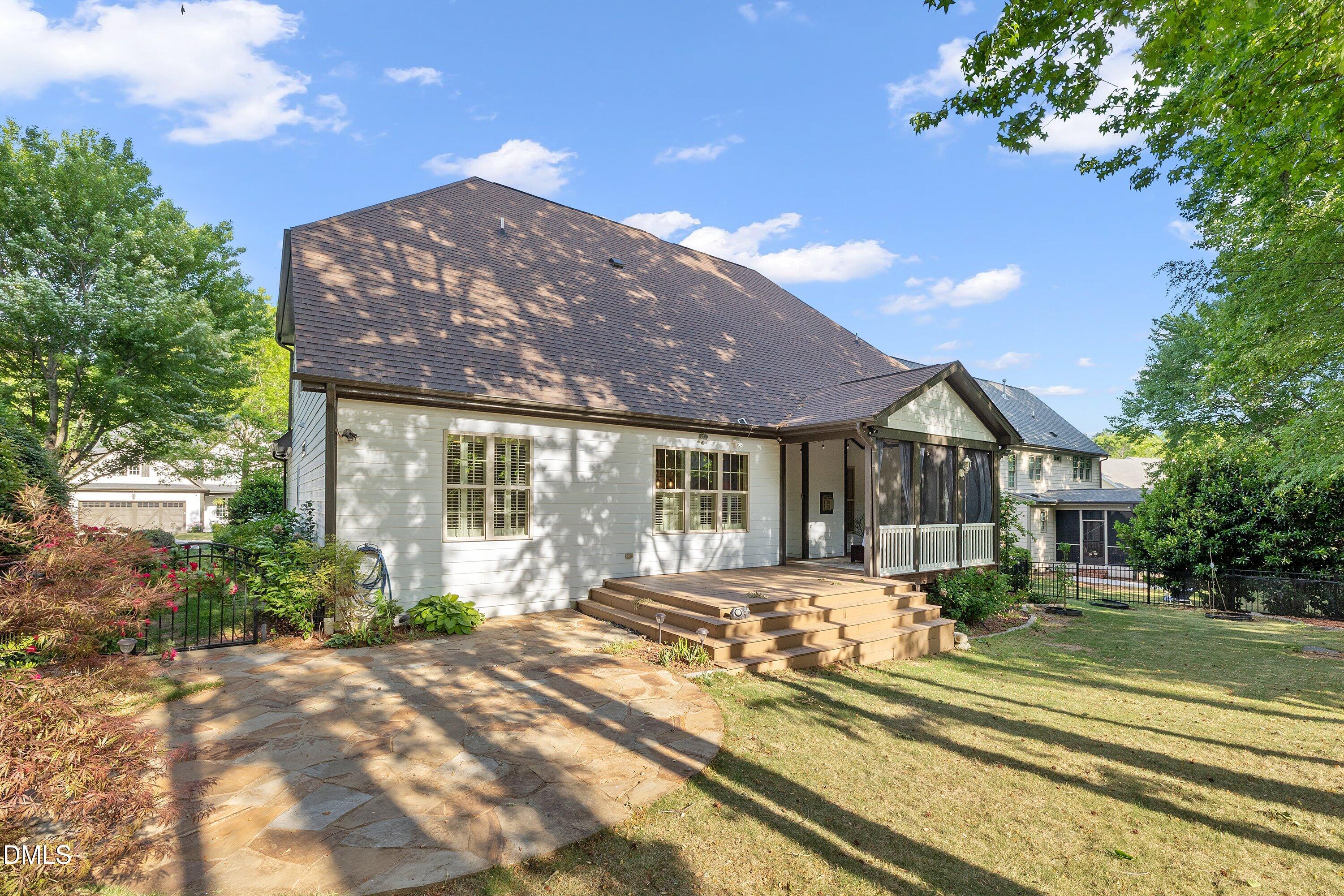 main property photo 51