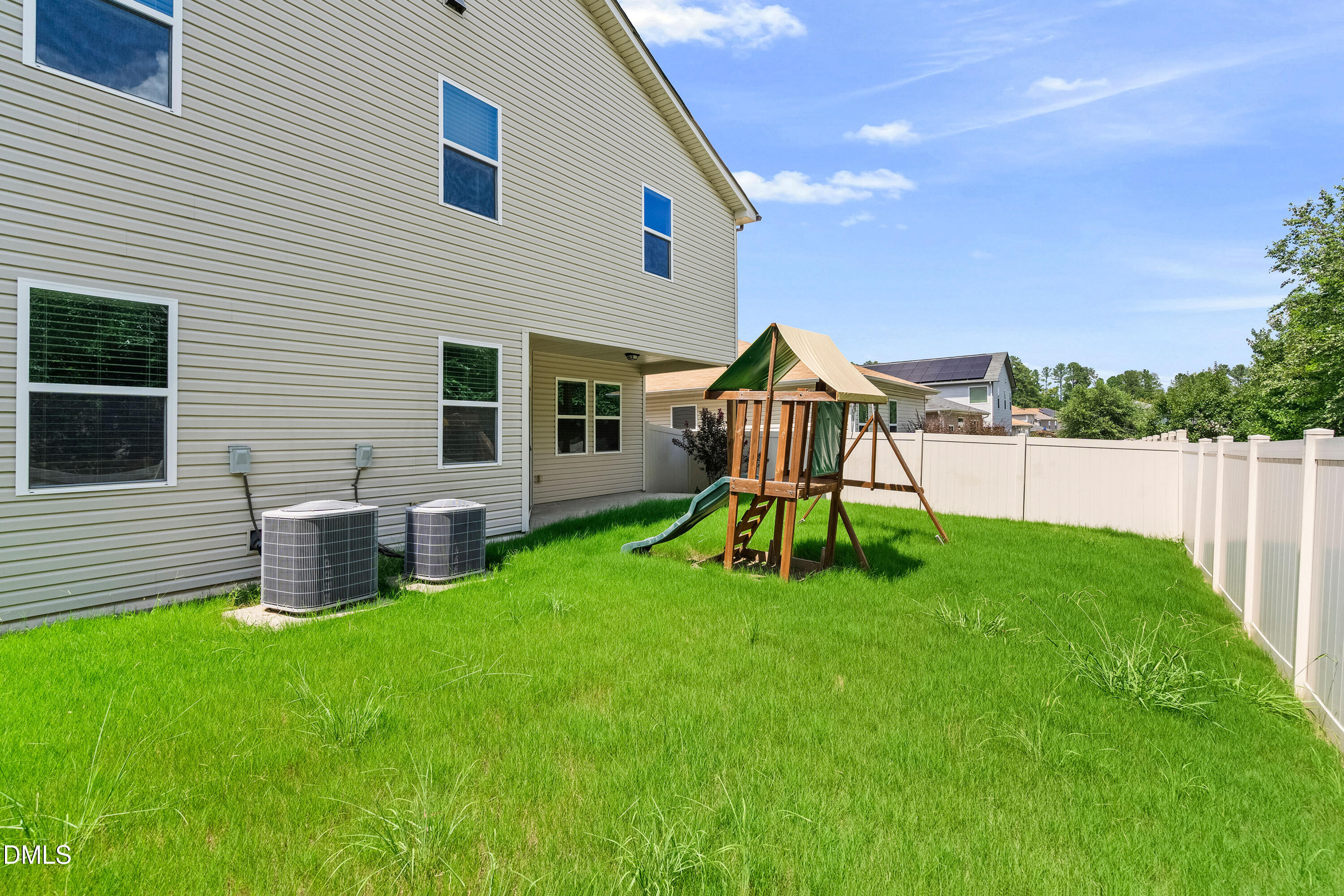 main property photo 59