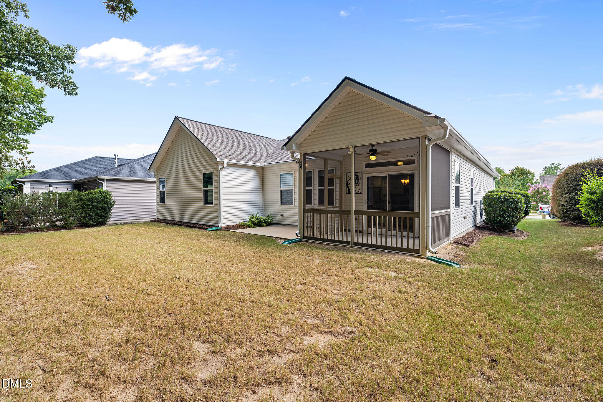 main property photo 29