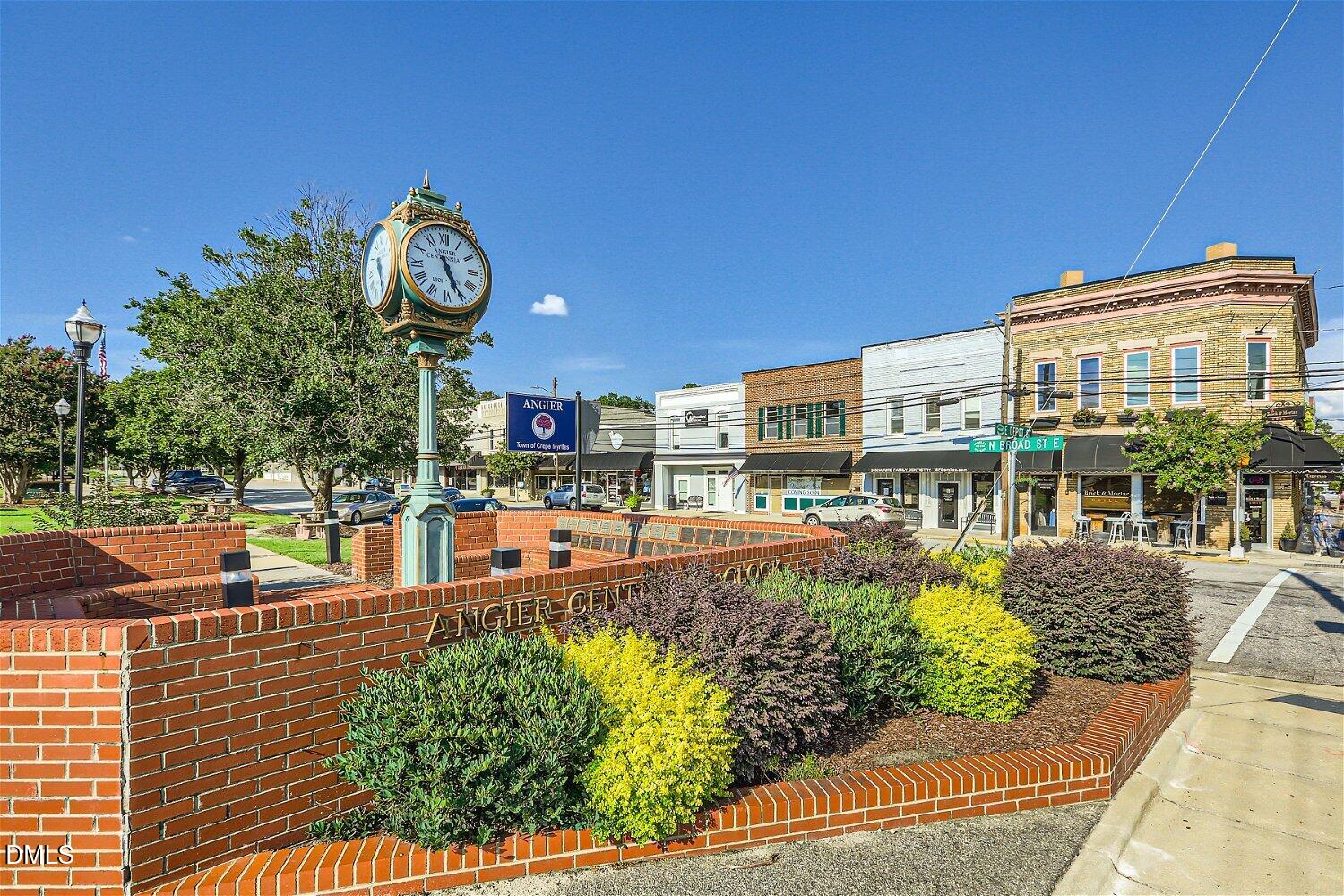 main property photo 37