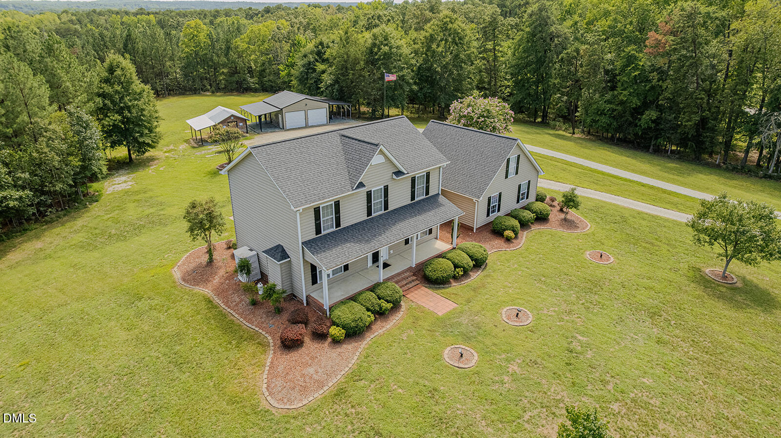 main property photo 3
