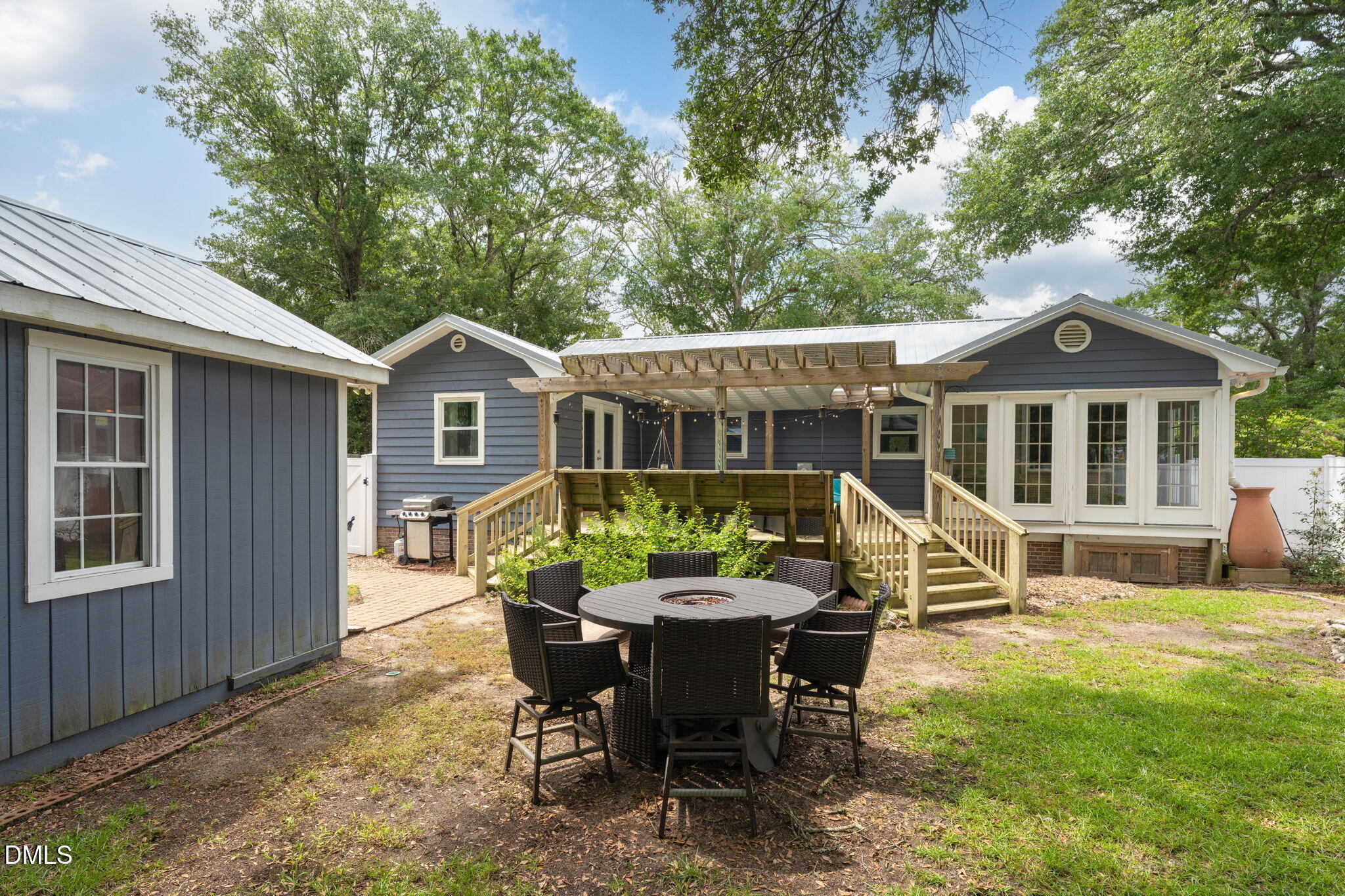 main property photo 36