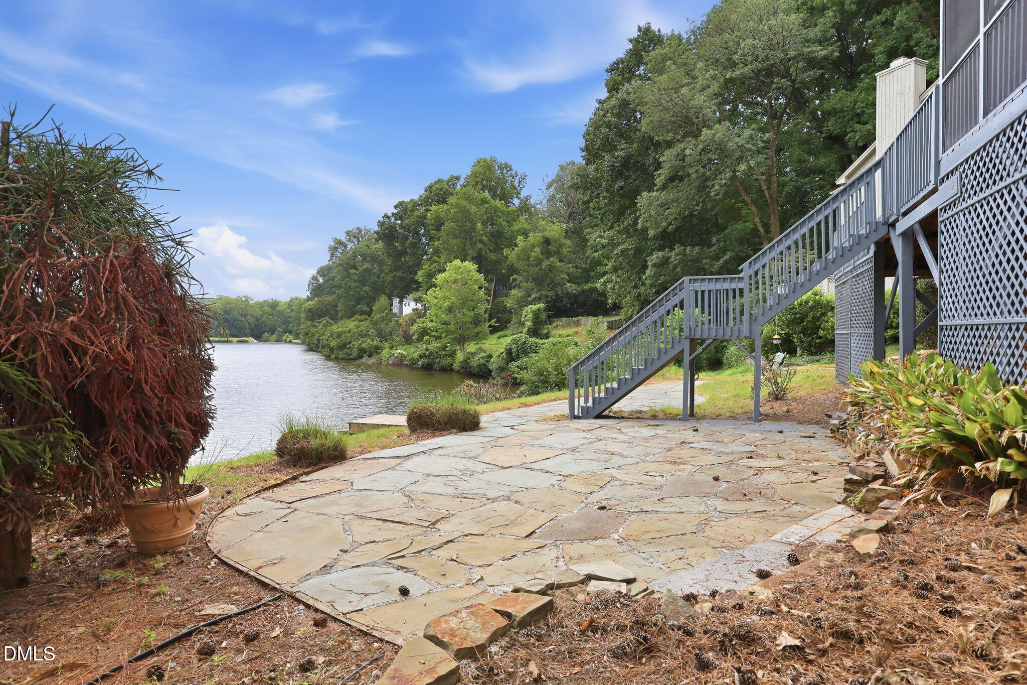 main property photo 22
