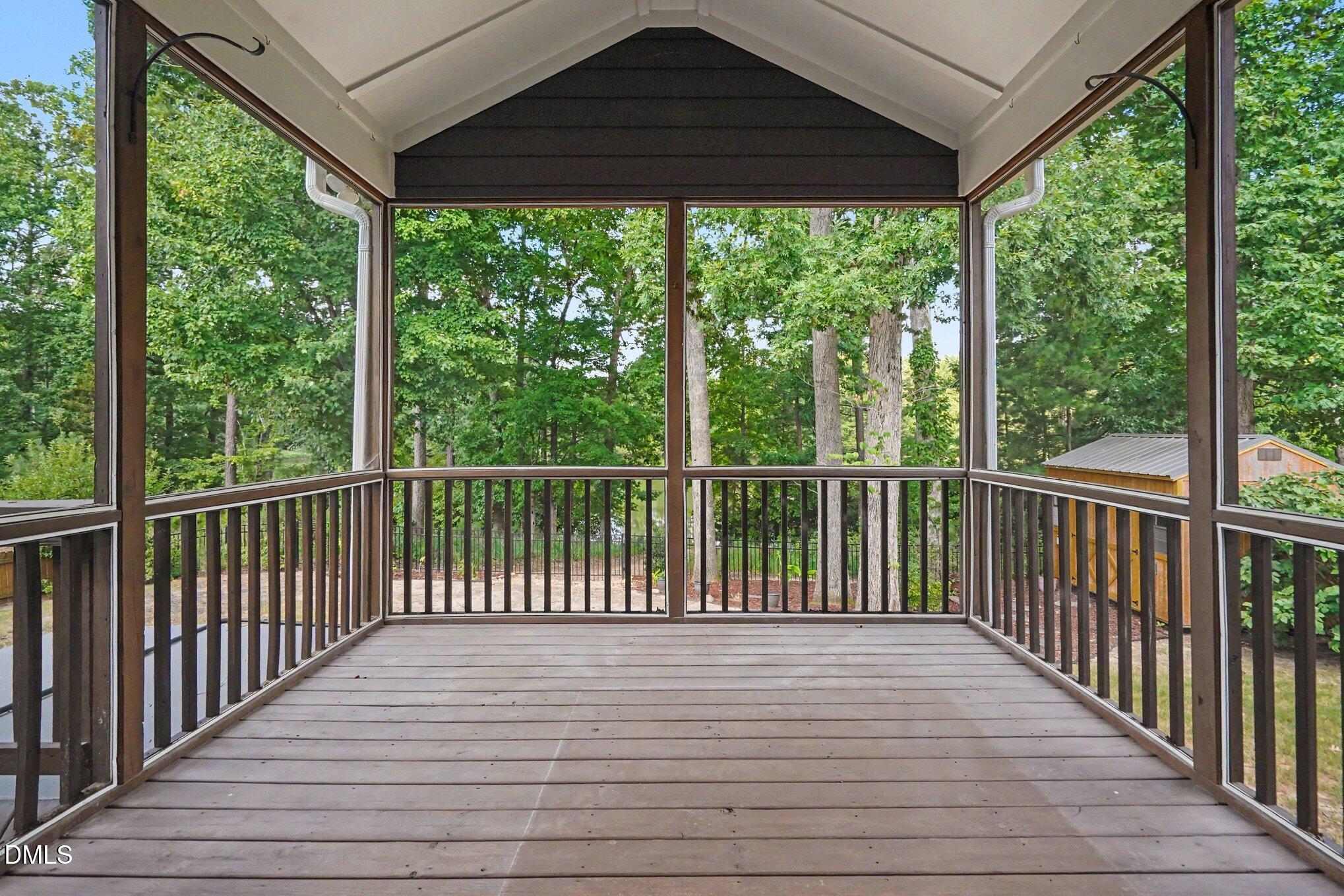 main property photo 31