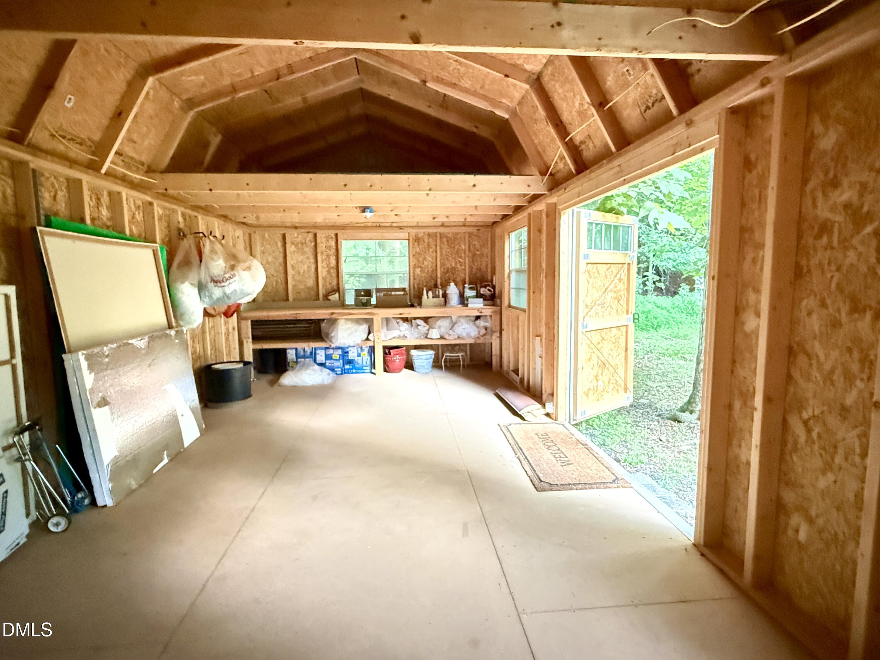 main property photo 35