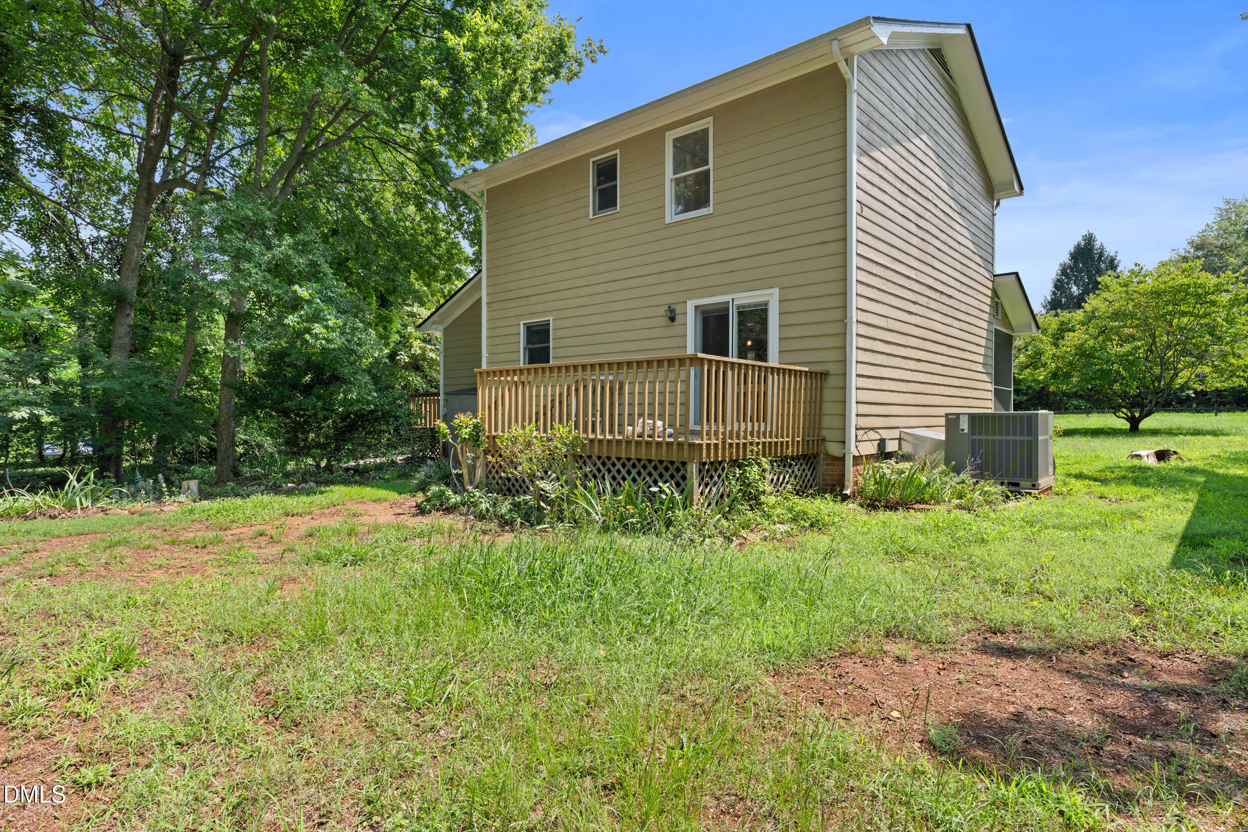 main property photo 12