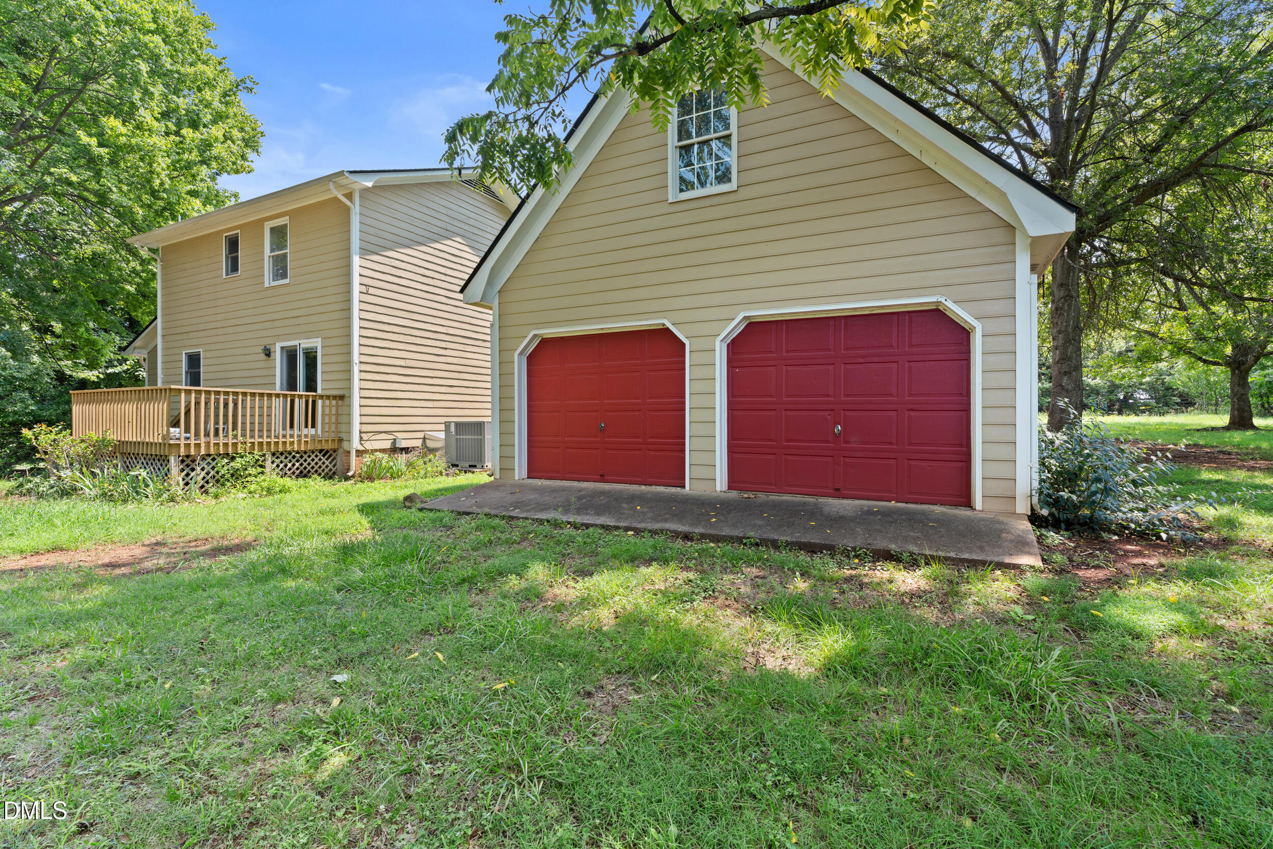 main property photo 16