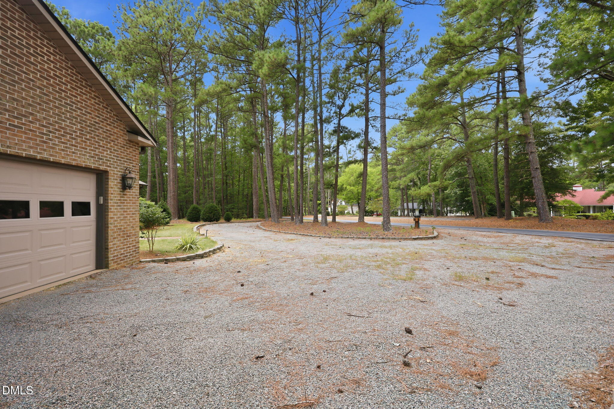 main property photo 50