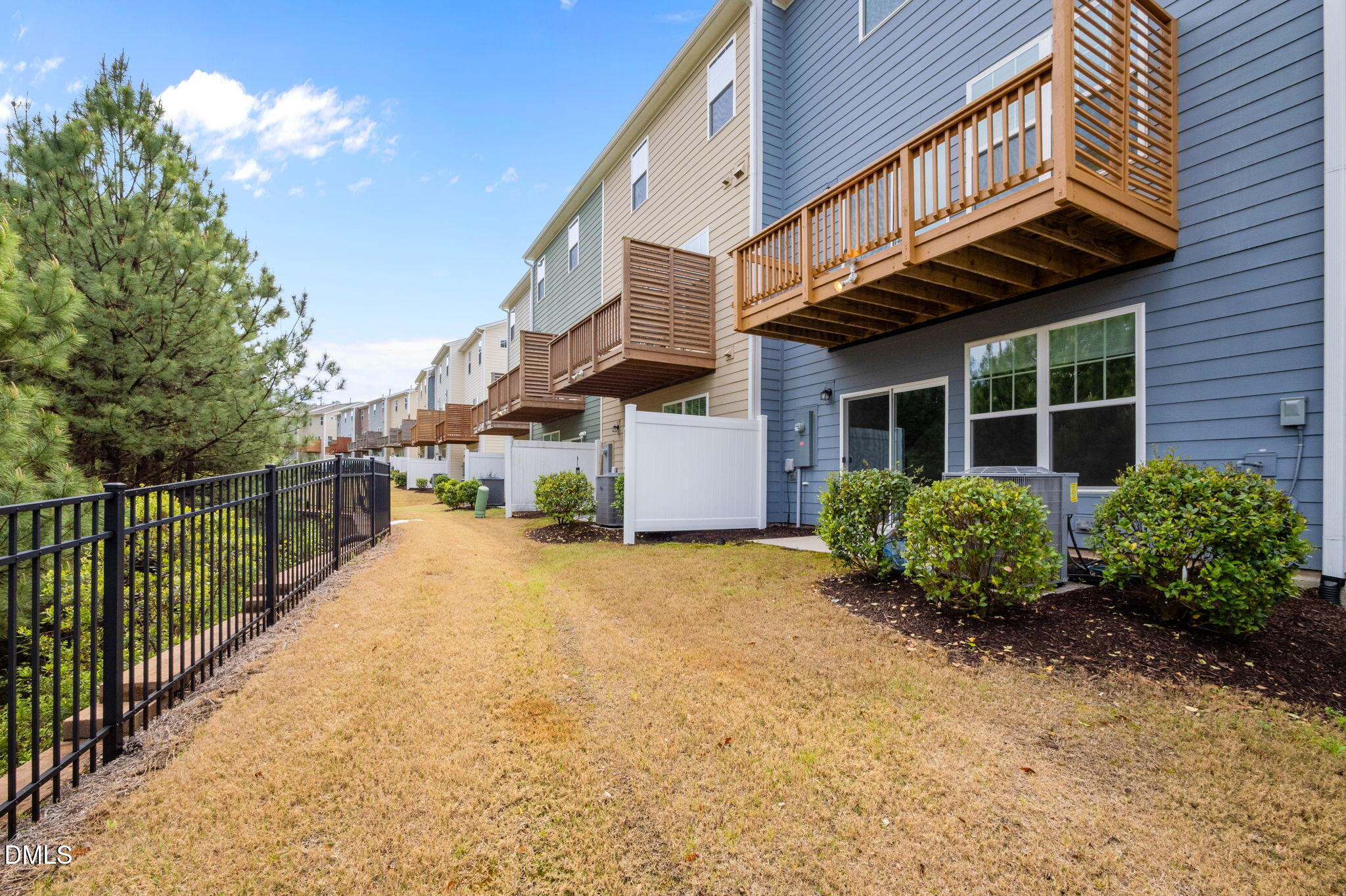 main property photo 44