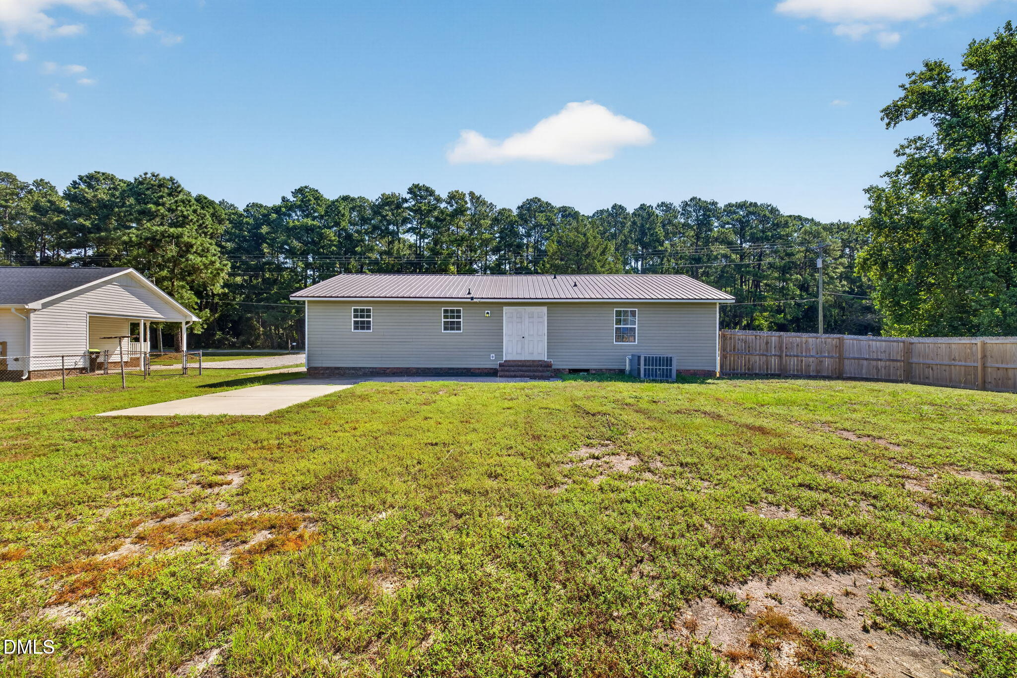 main property photo 37
