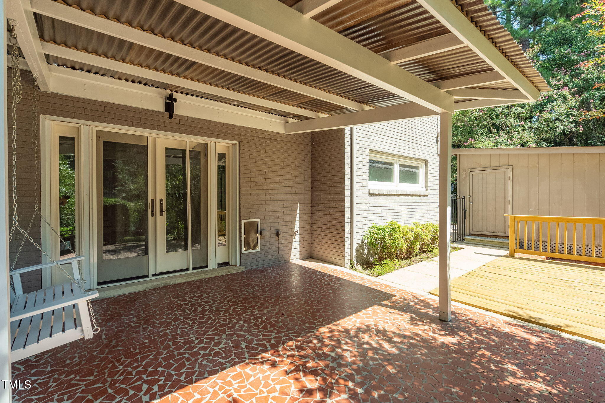 main property photo 26