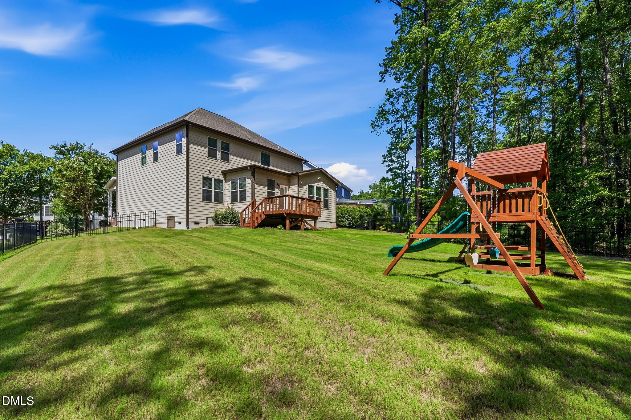 main property photo 49