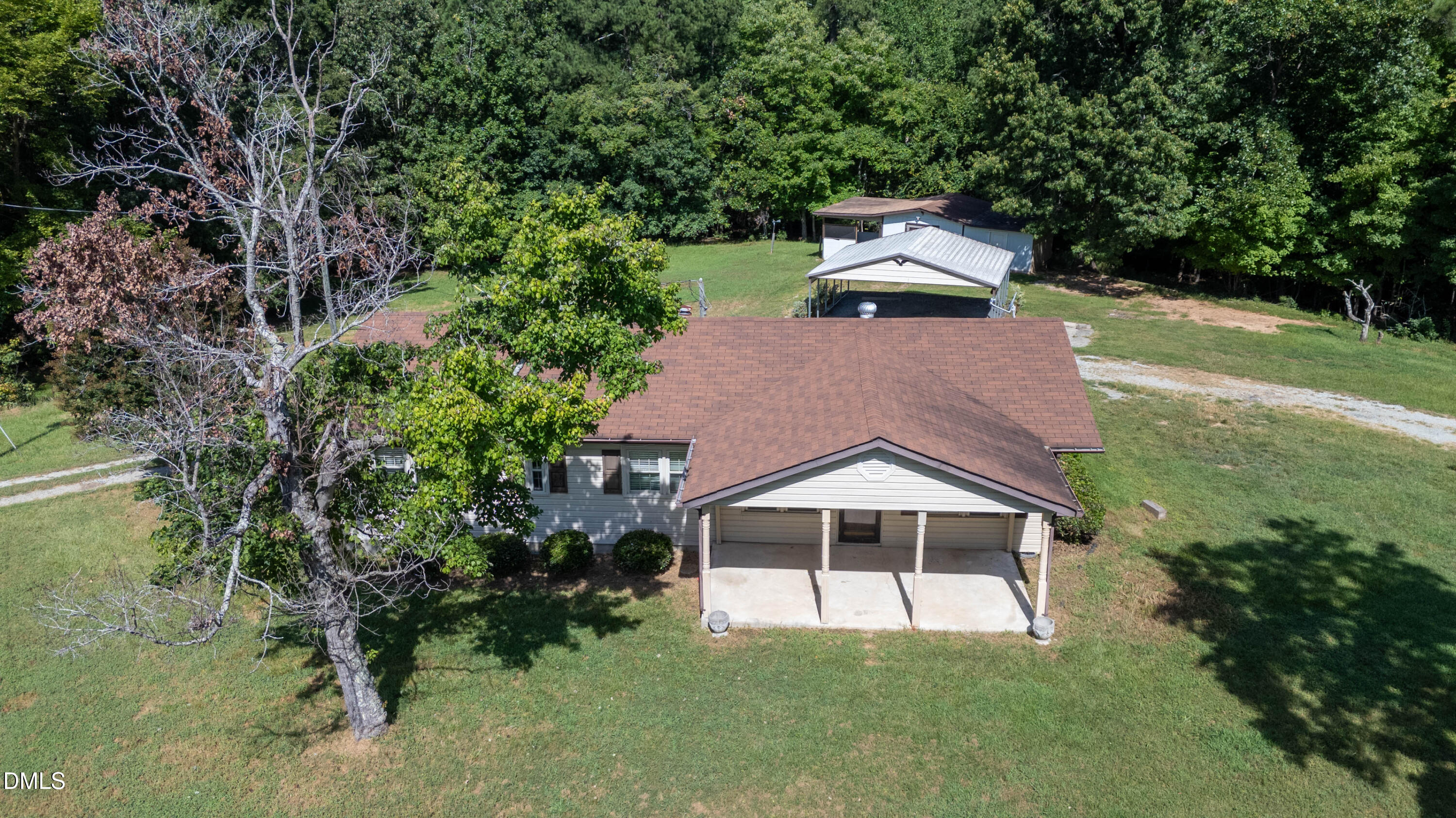 main property photo 31