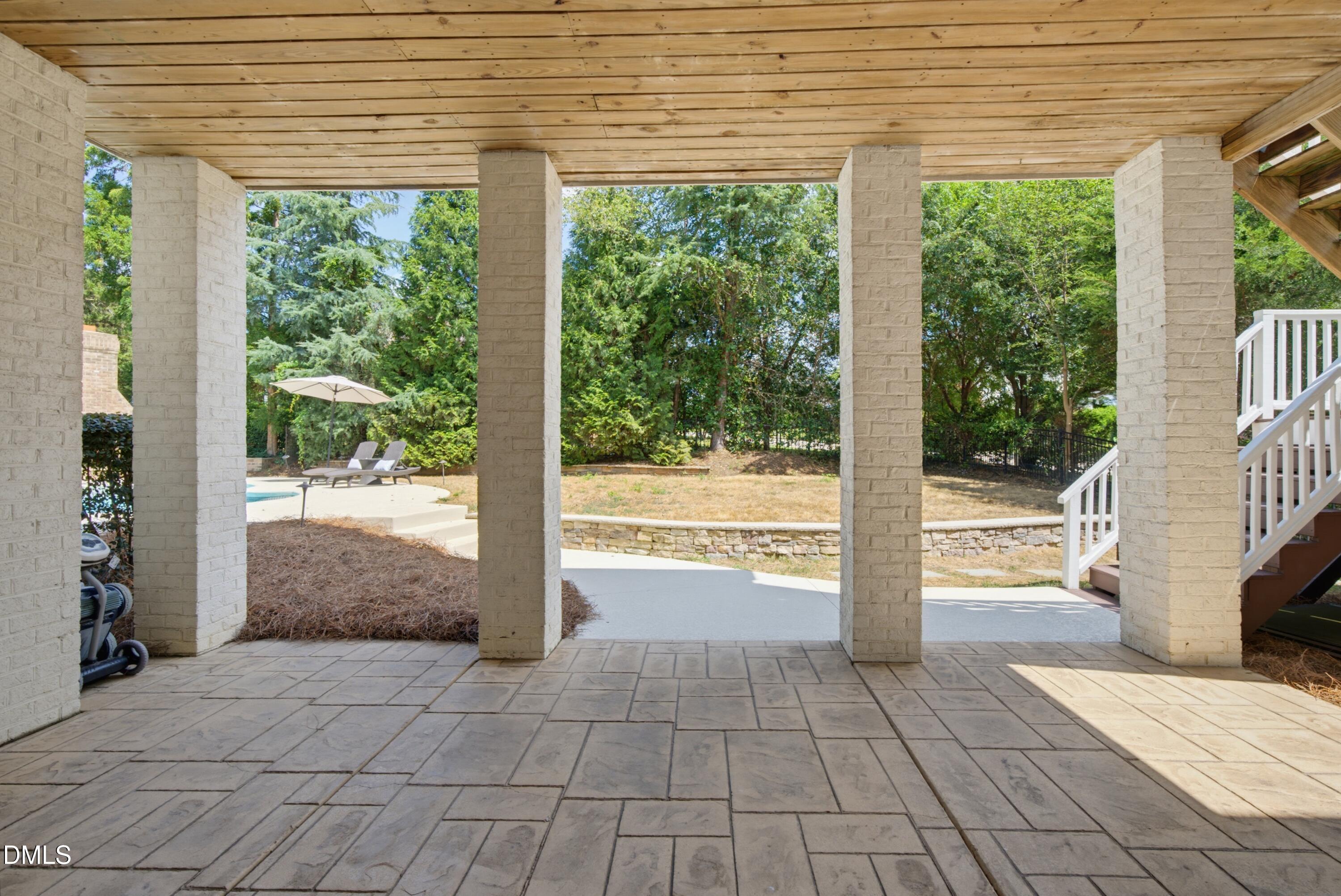 main property photo 81