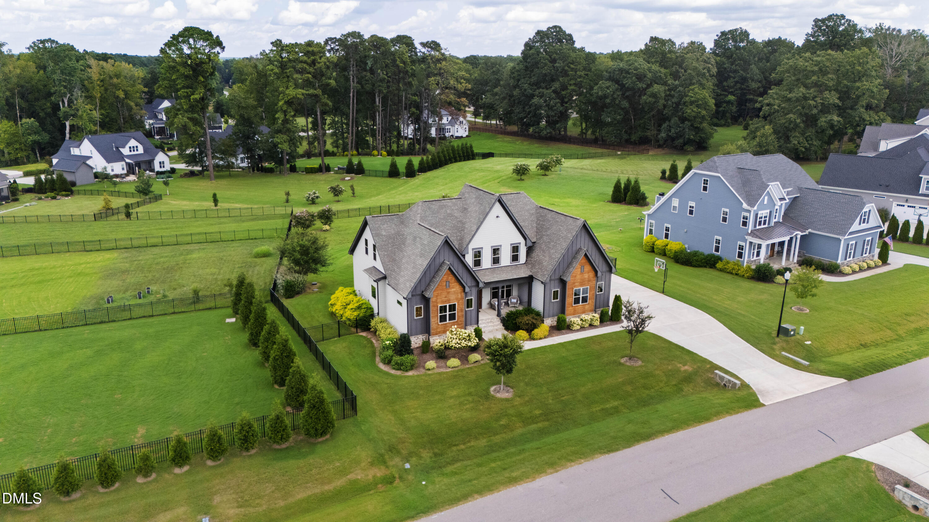main property photo 76