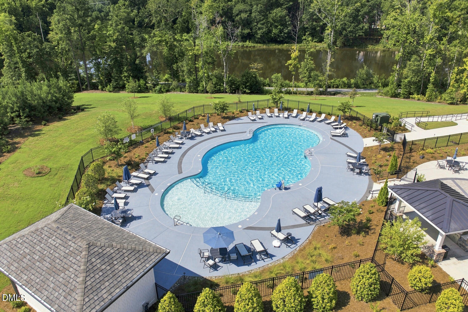 main property photo 51