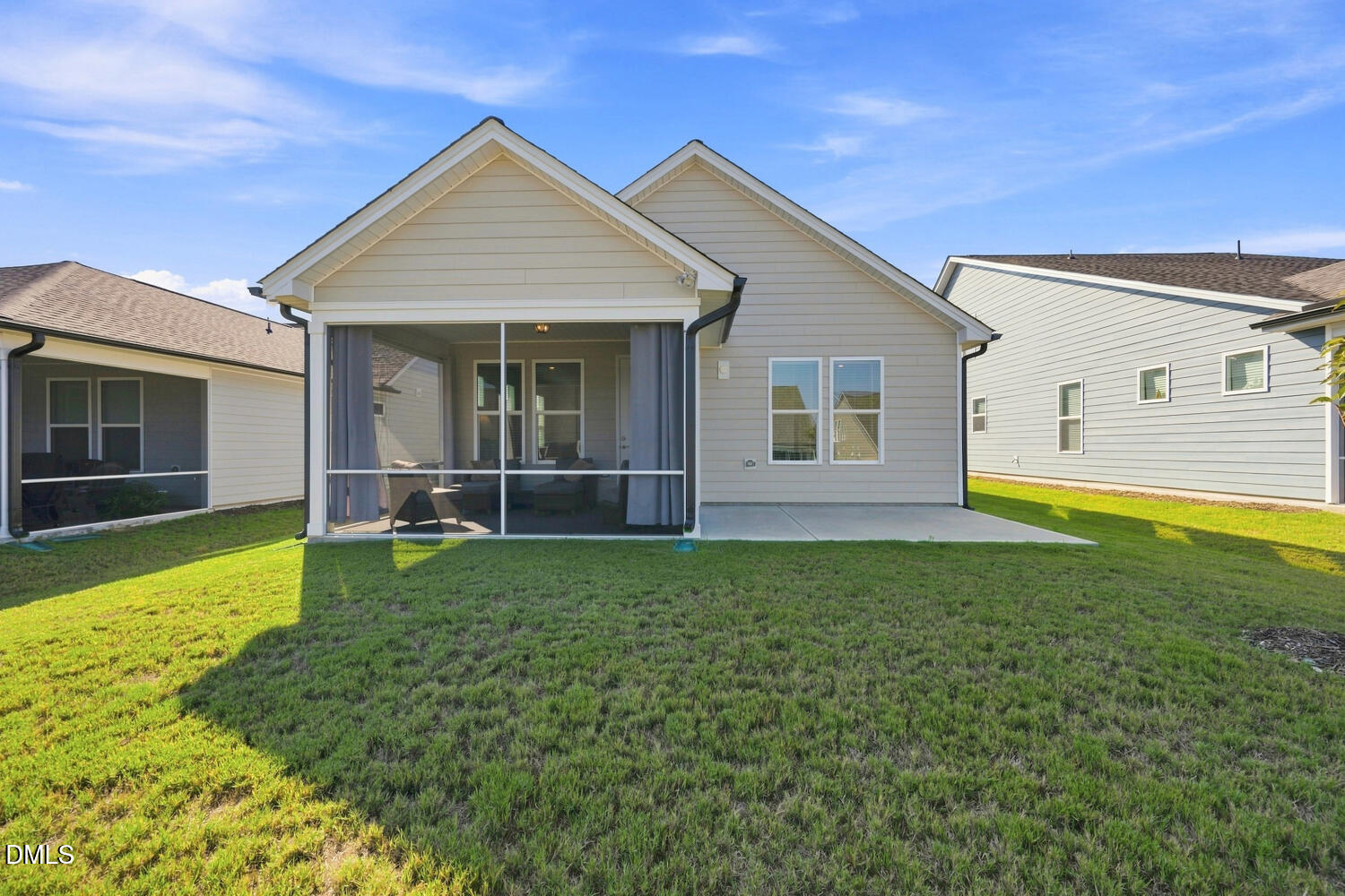 main property photo 8