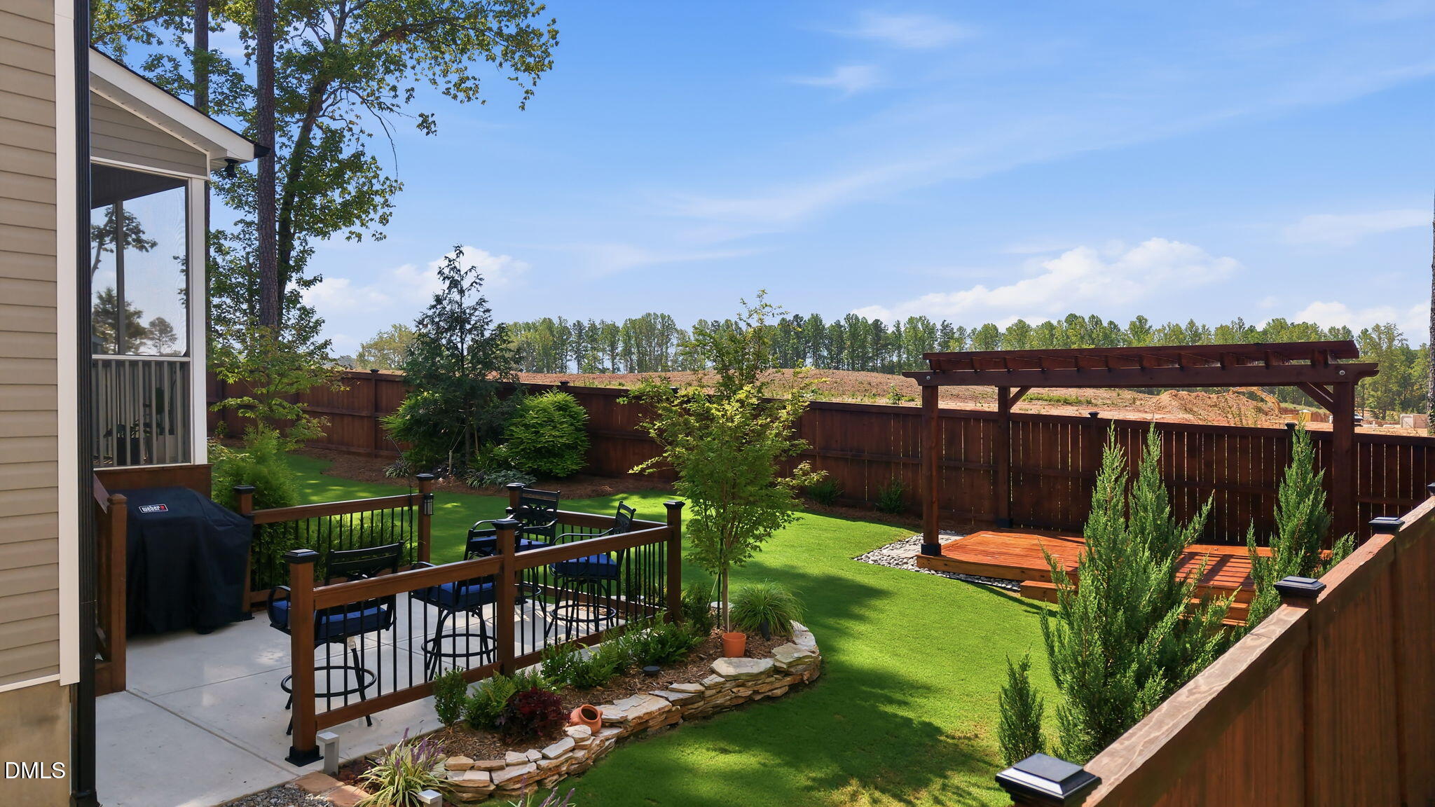 main property photo 27