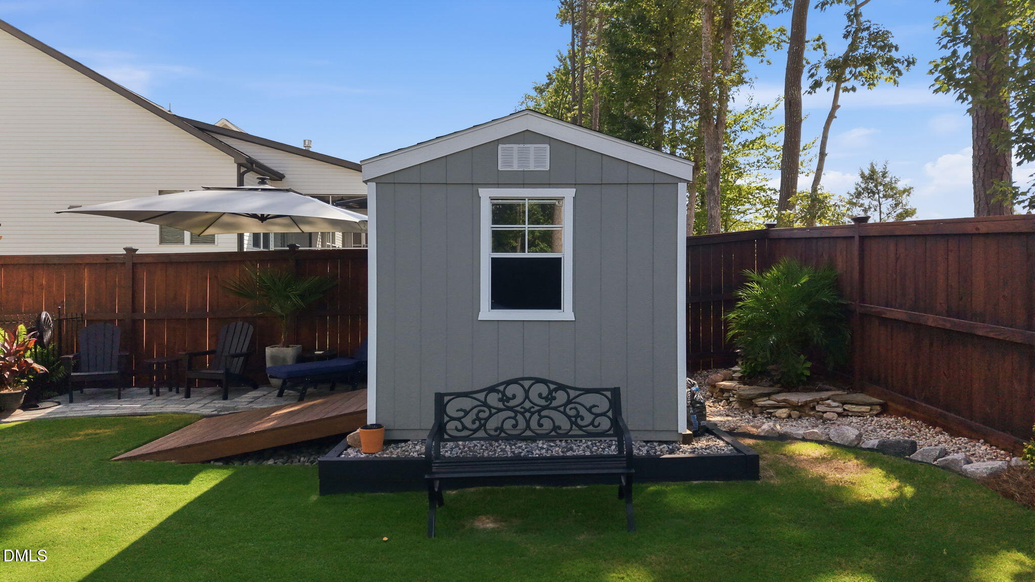 main property photo 33