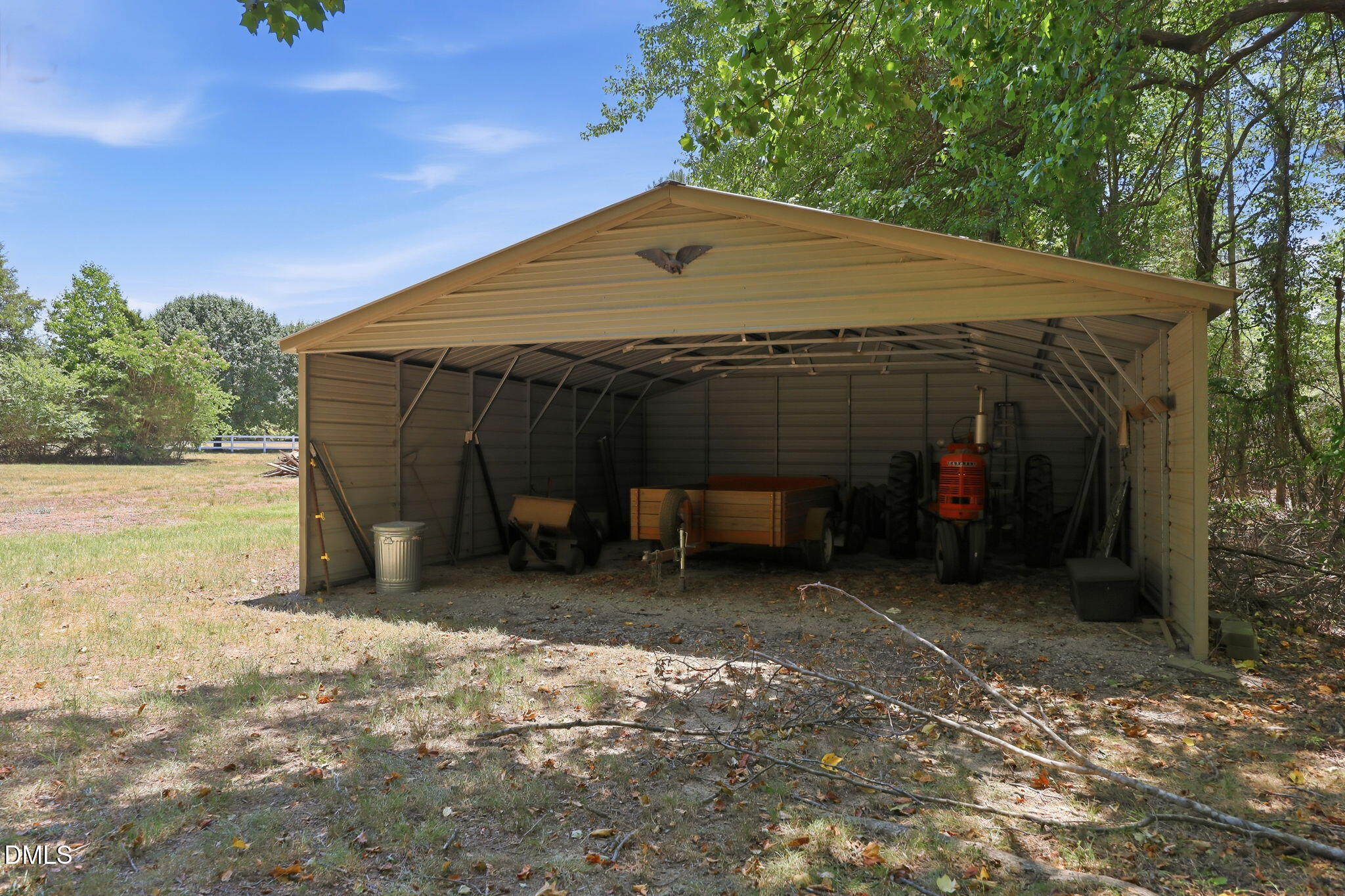 main property photo 27