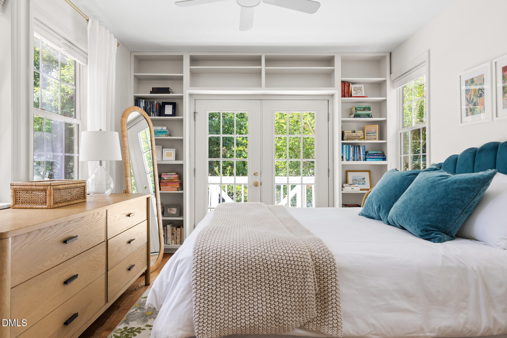 main property photo 30