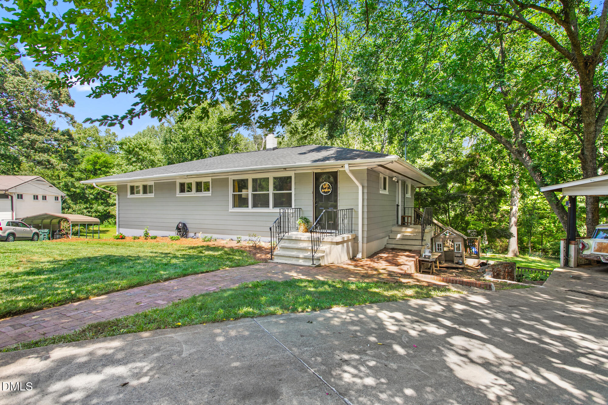 main property photo 39