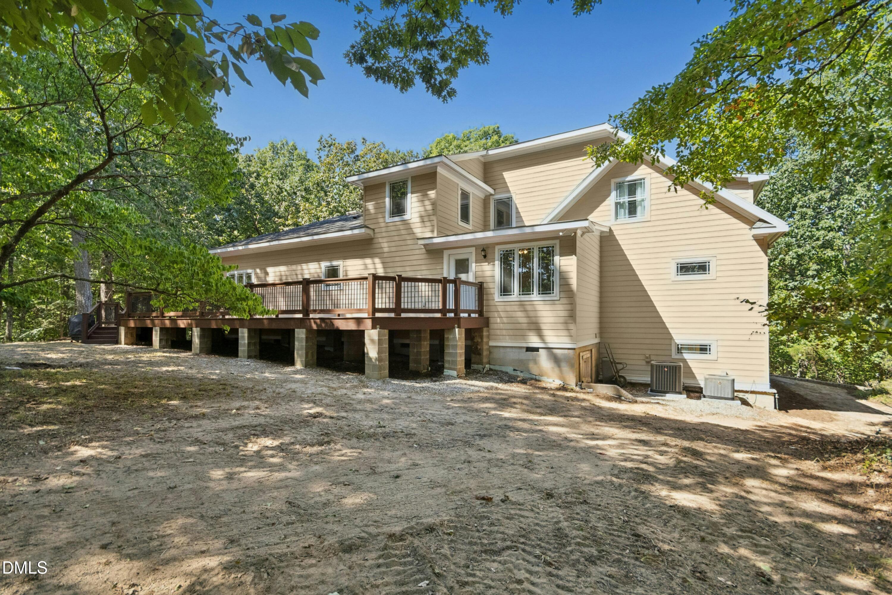 main property photo 31