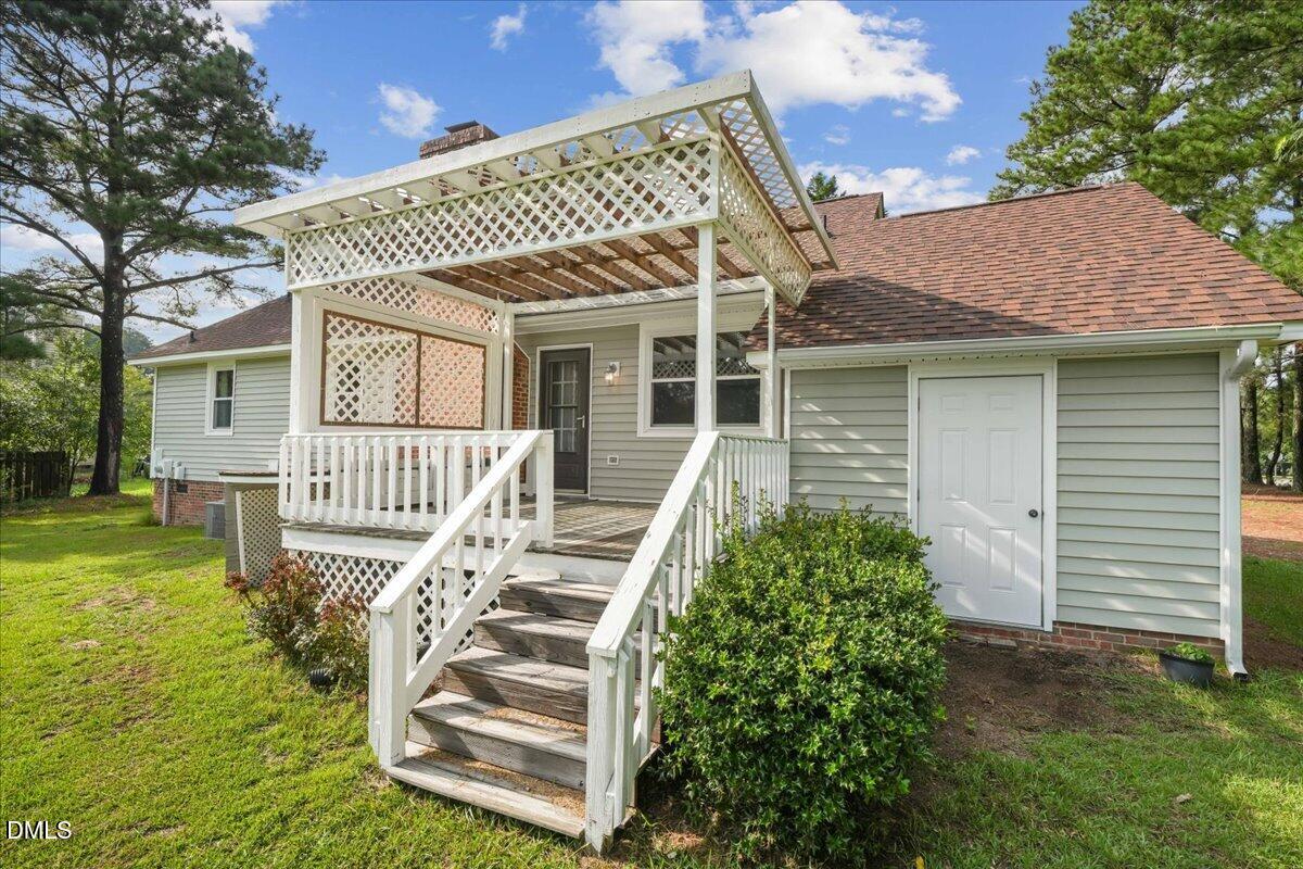 main property photo 35