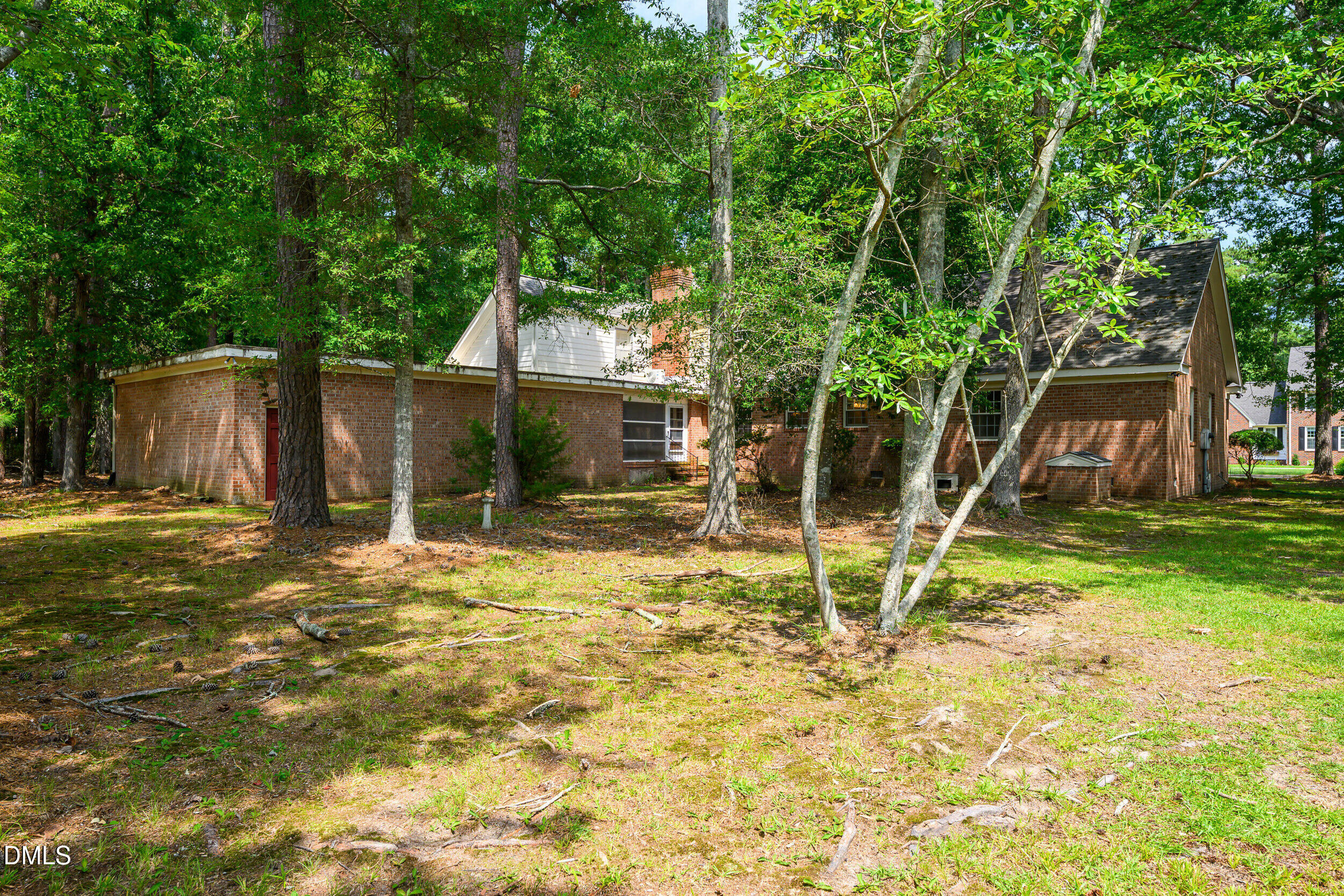main property photo 37
