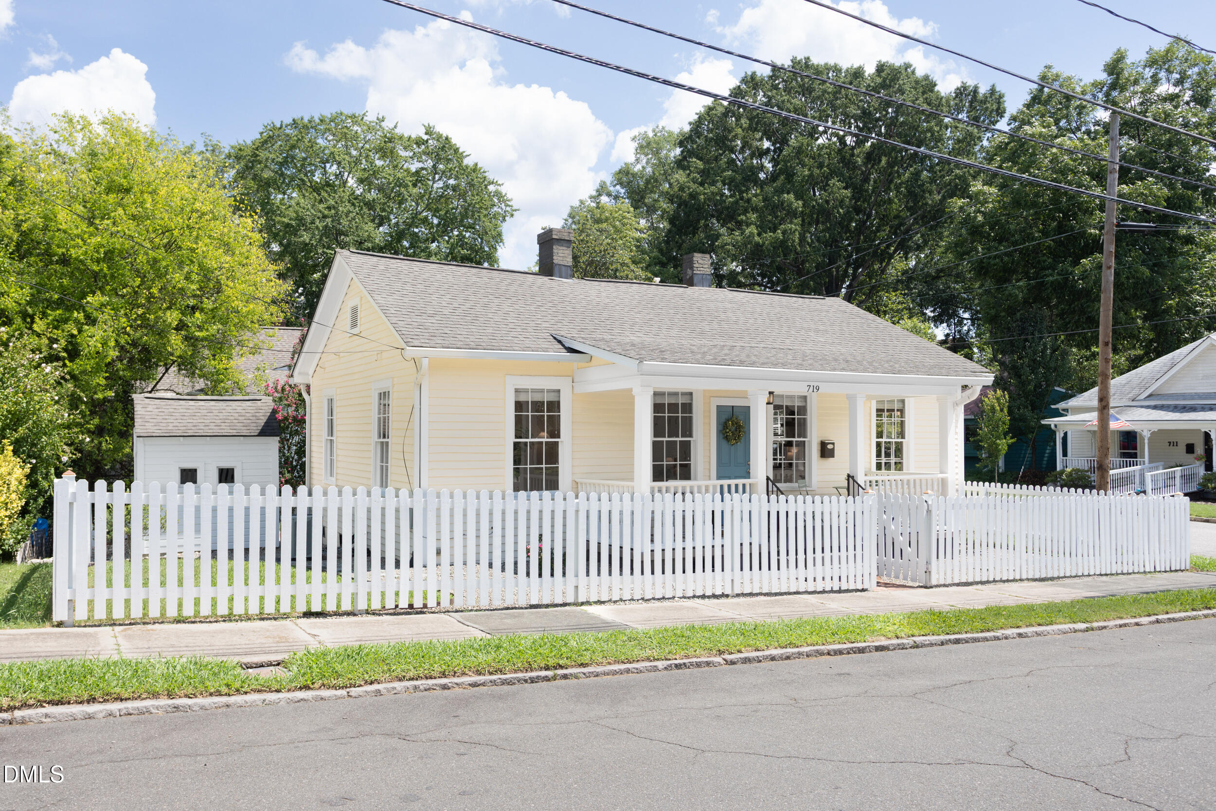 main property photo 30