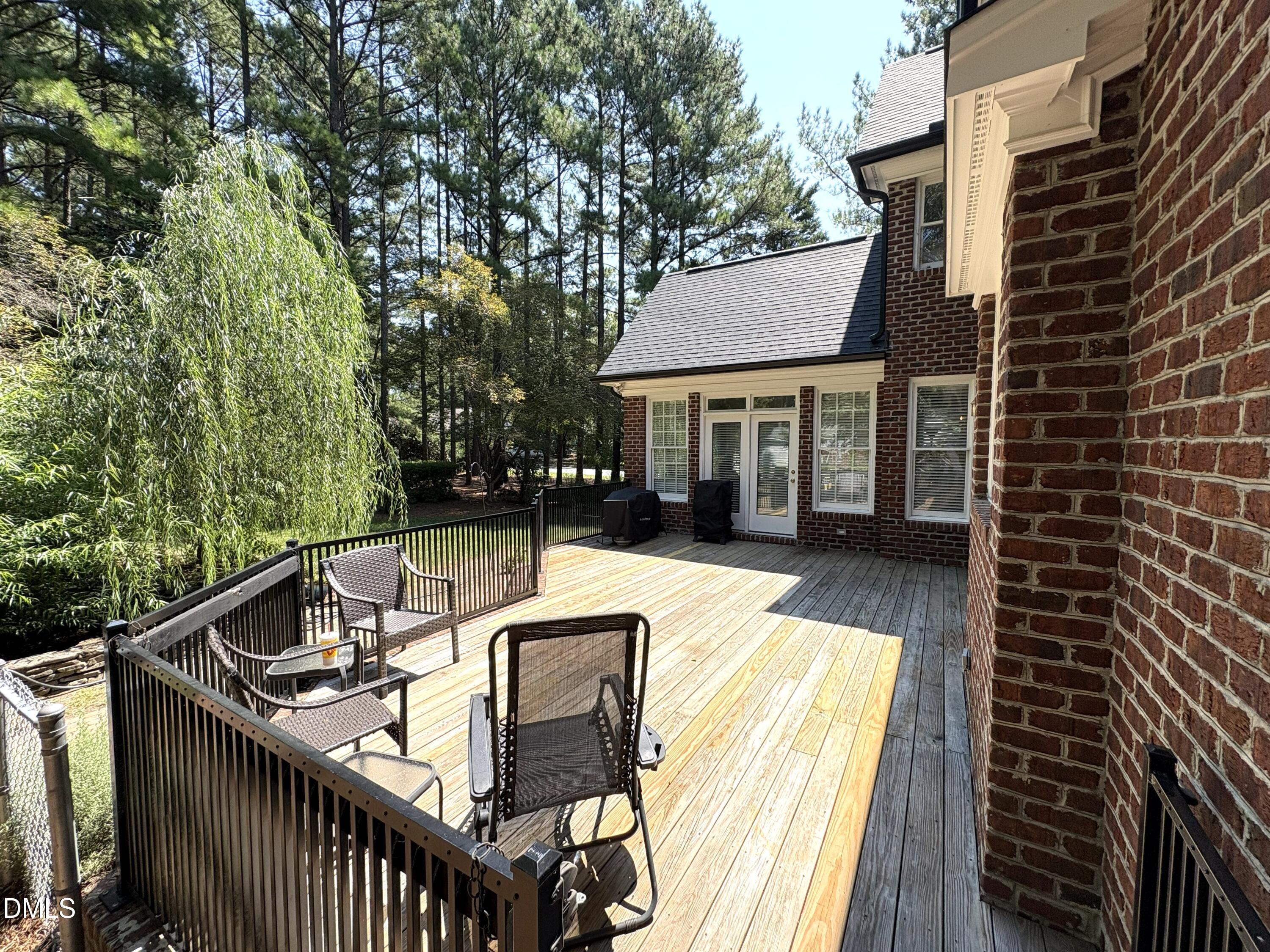 main property photo 24