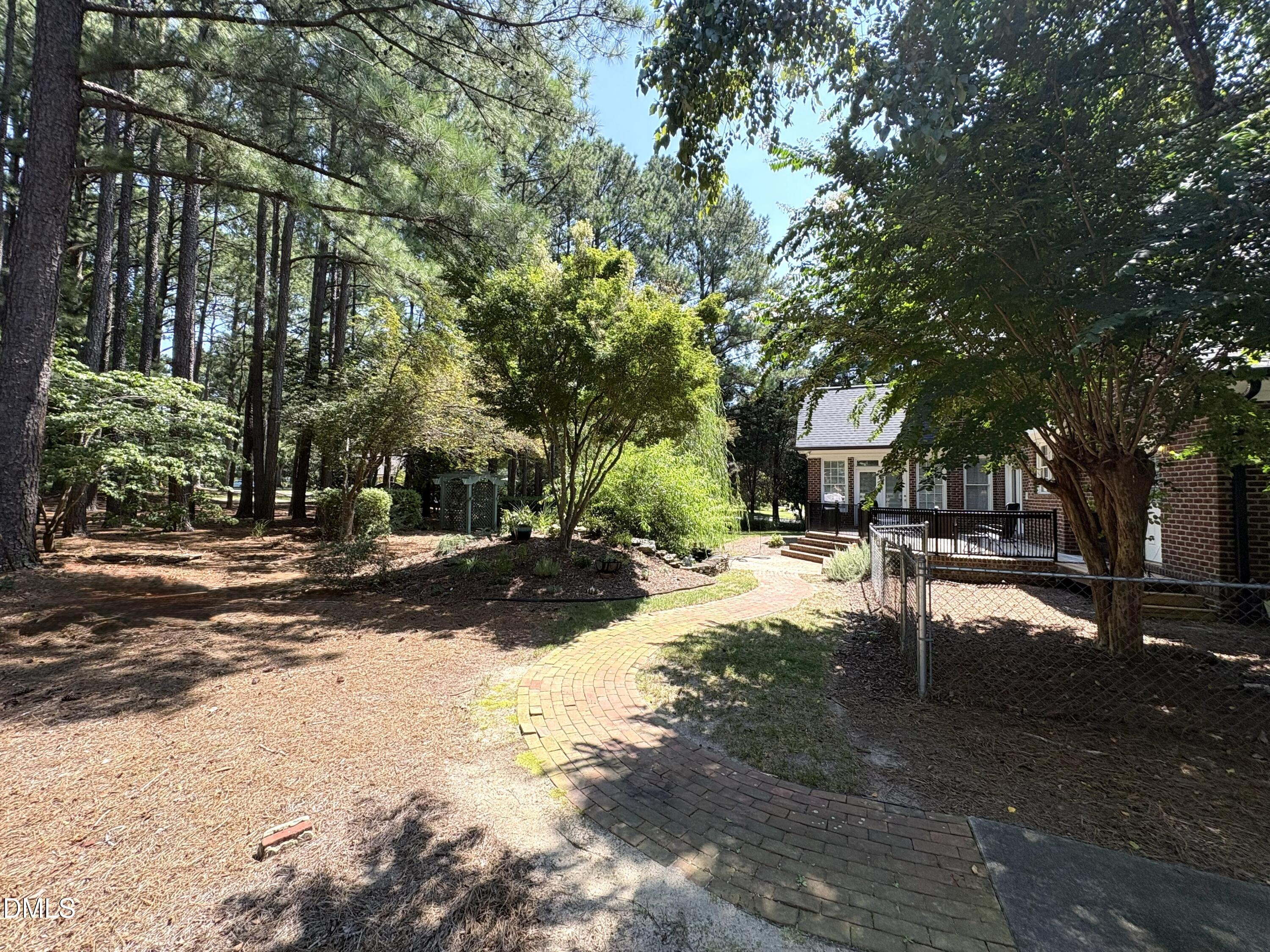 main property photo 26
