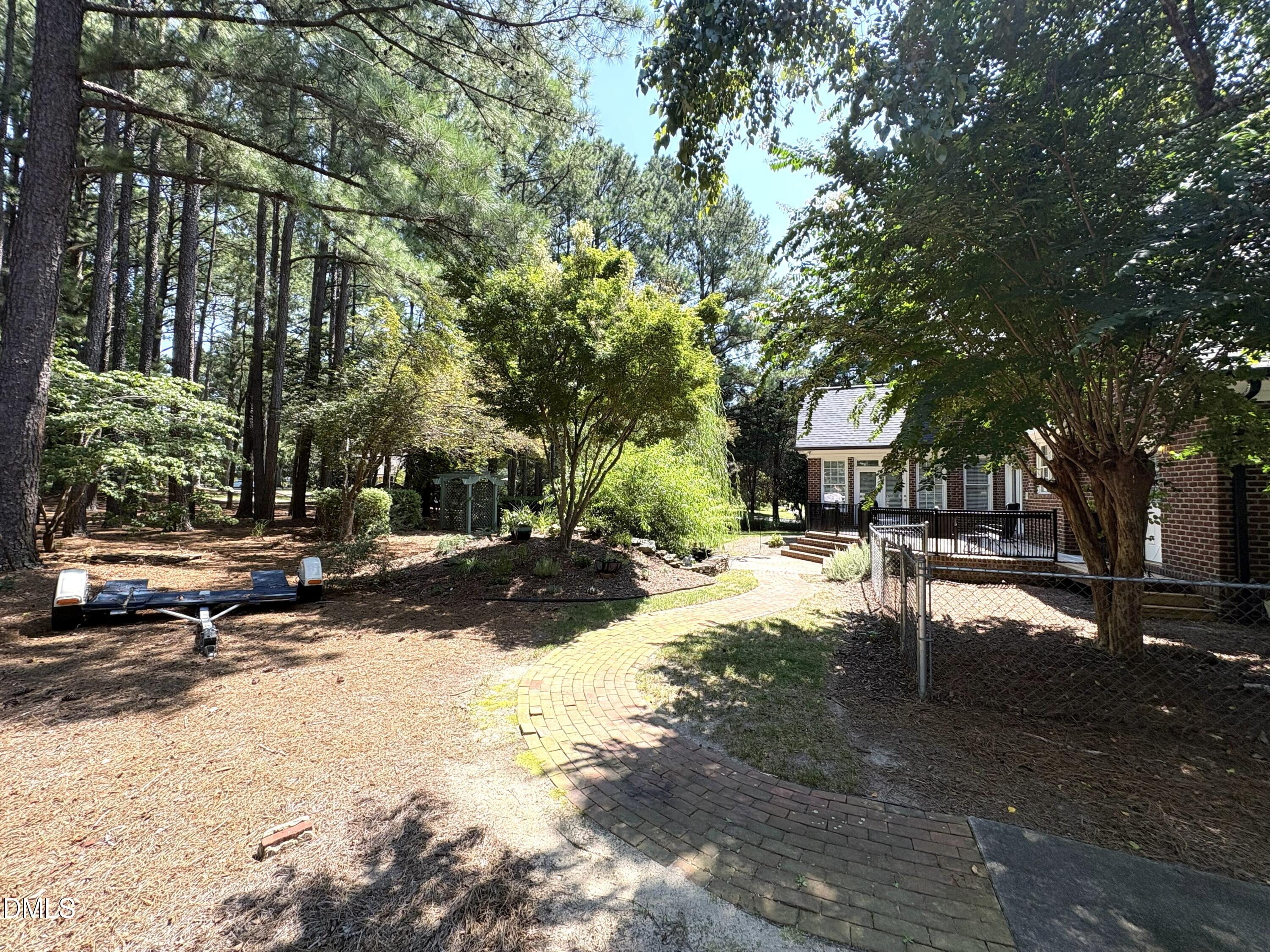 main property photo 27