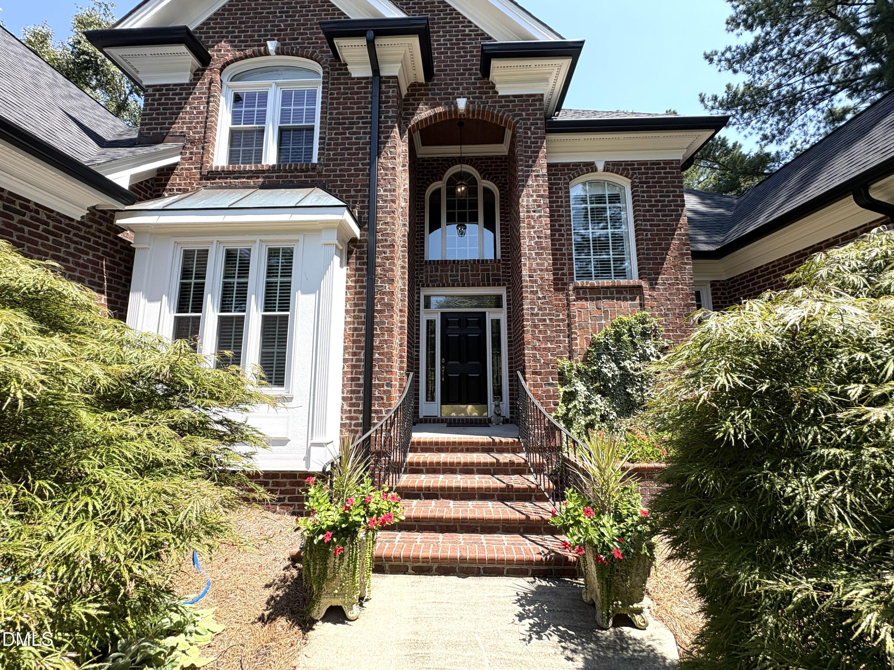 main property photo 28