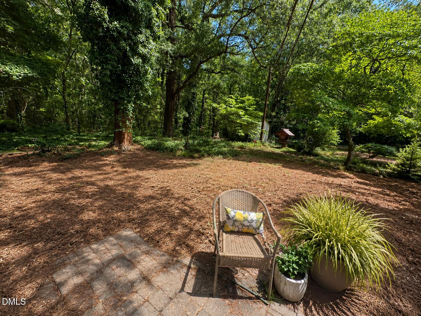 main property photo 32