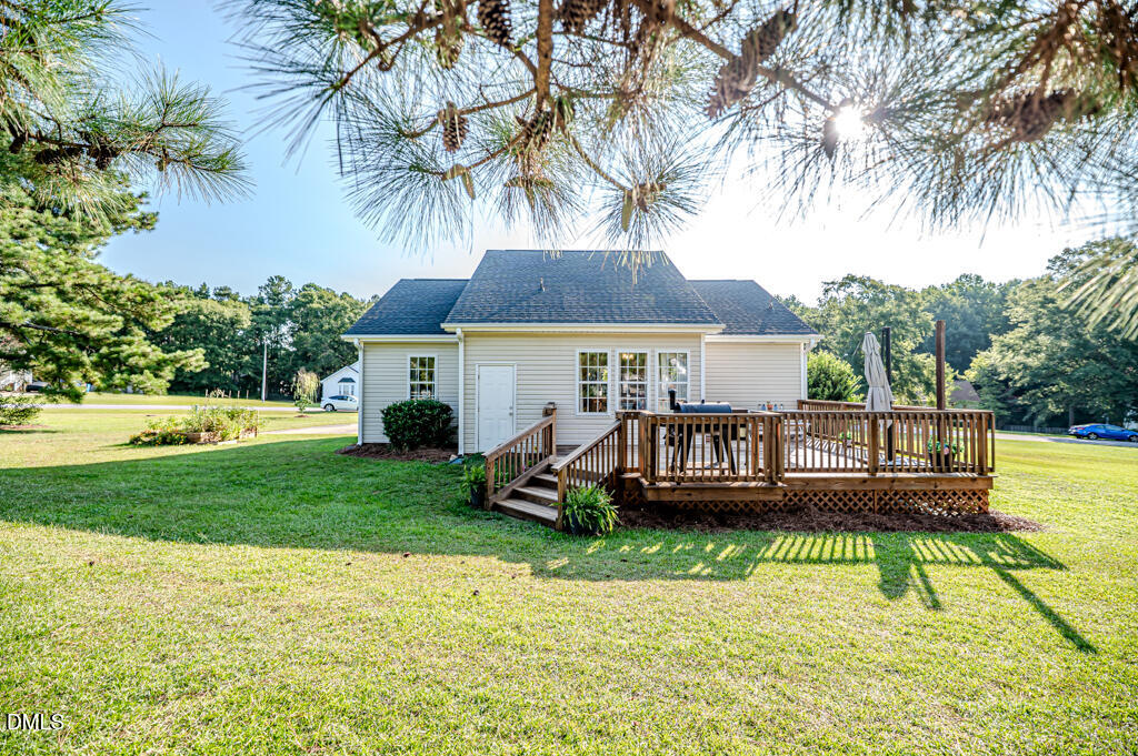 main property photo 30